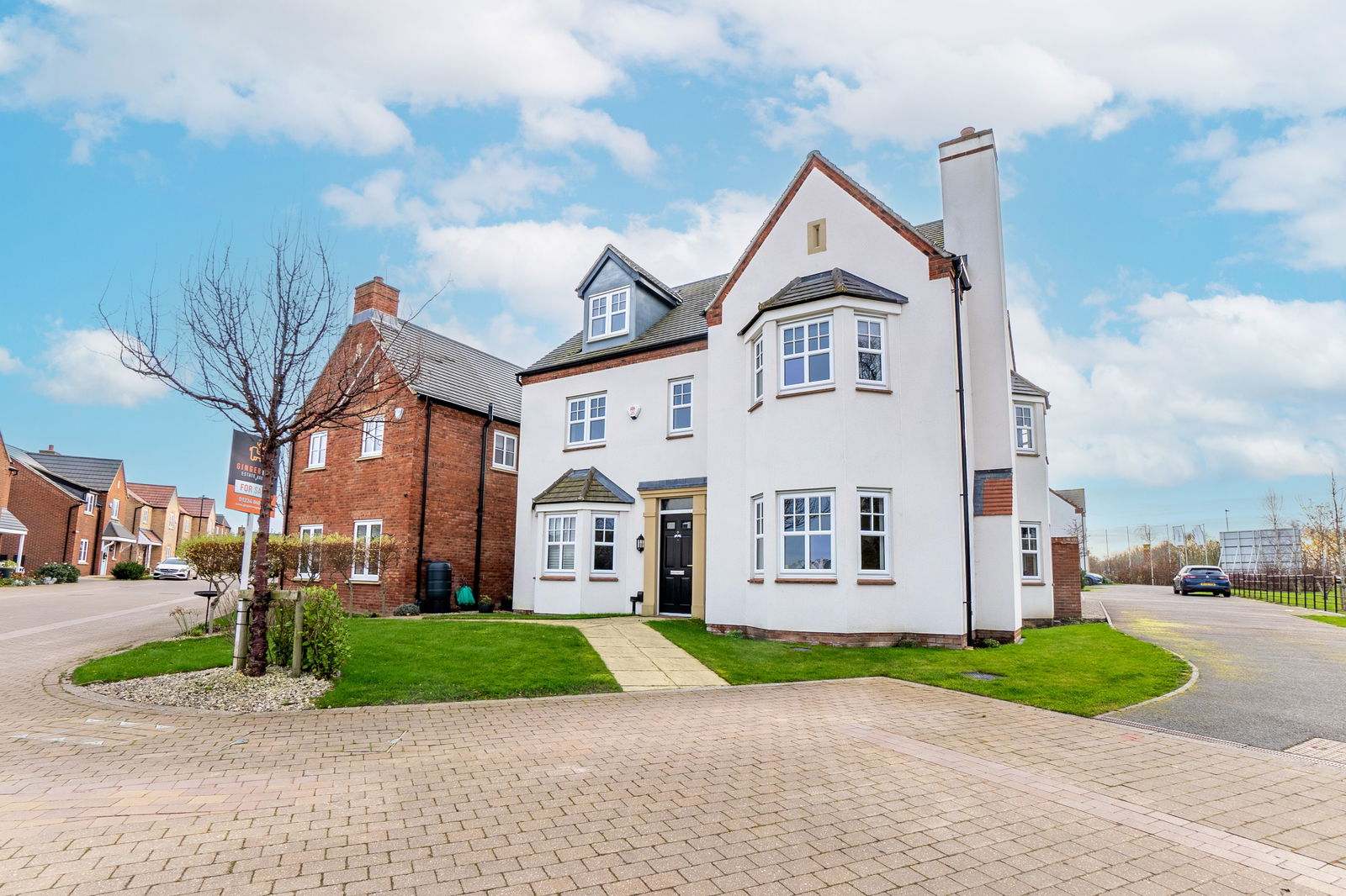 5 bed detached house for sale in Waterway Place, Bedford  - Property Image 38