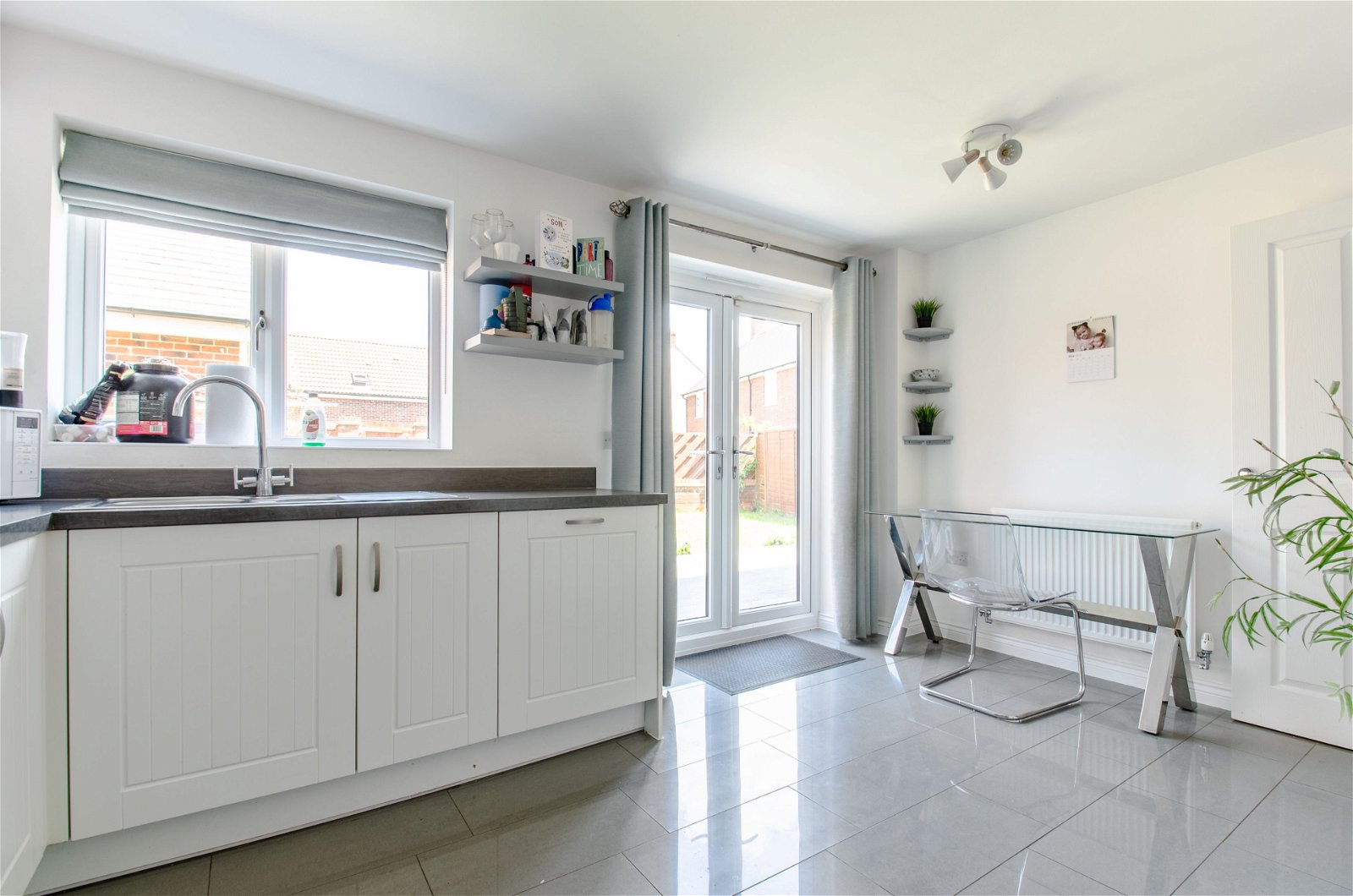 5 bed detached house for sale in Avocet Road, Bedford  - Property Image 7