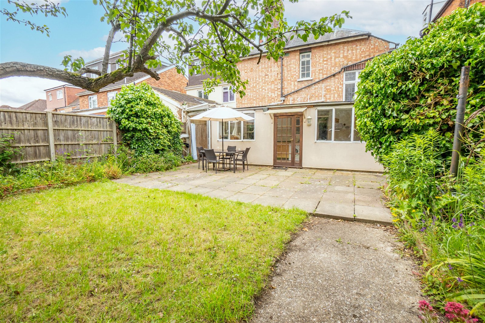 4 bed semi-detached house for sale in Cutcliffe Grove, Bedford  - Property Image 27