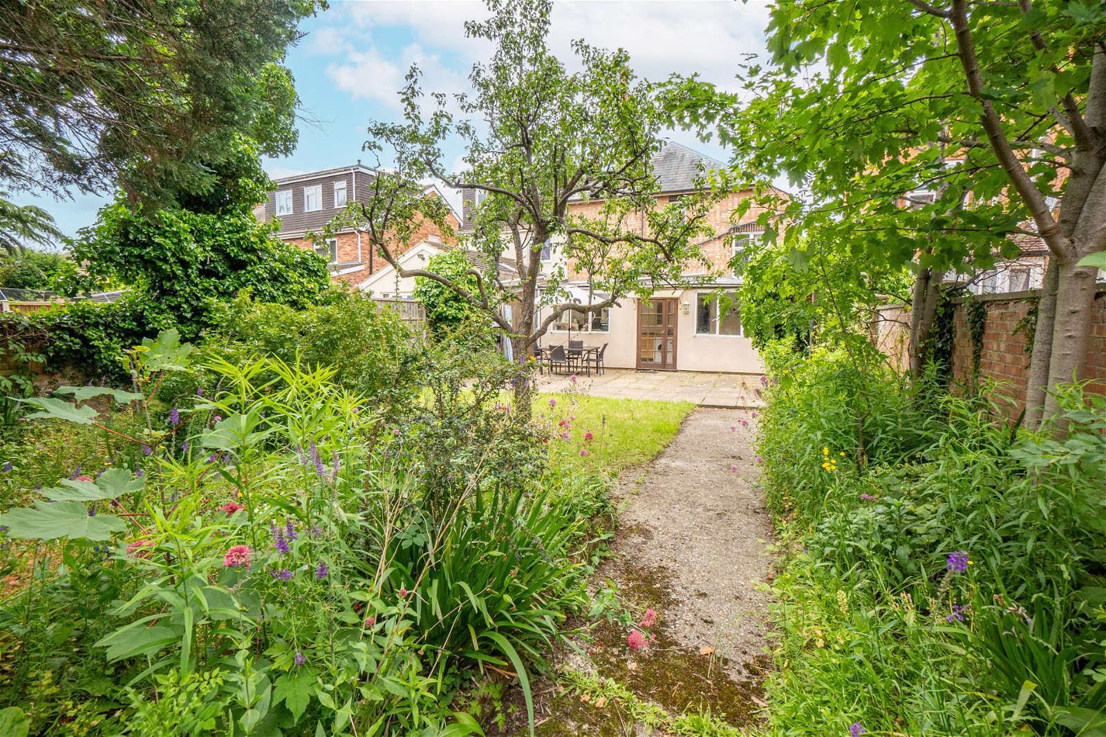 4 bed semi-detached house for sale in Cutcliffe Grove, Bedford  - Property Image 30