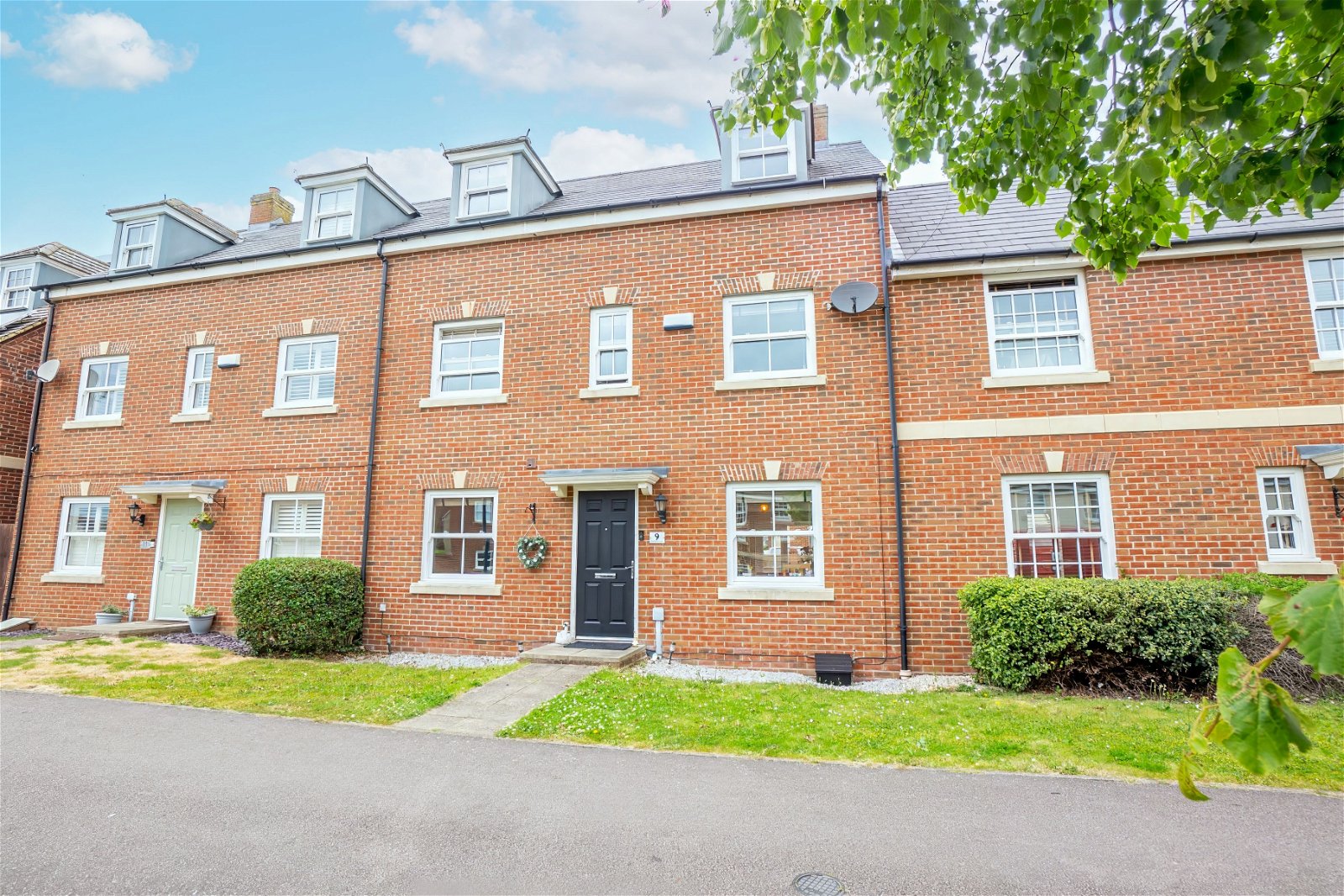 5 bed town house for sale in Southern Cross, Bedford  - Property Image 1