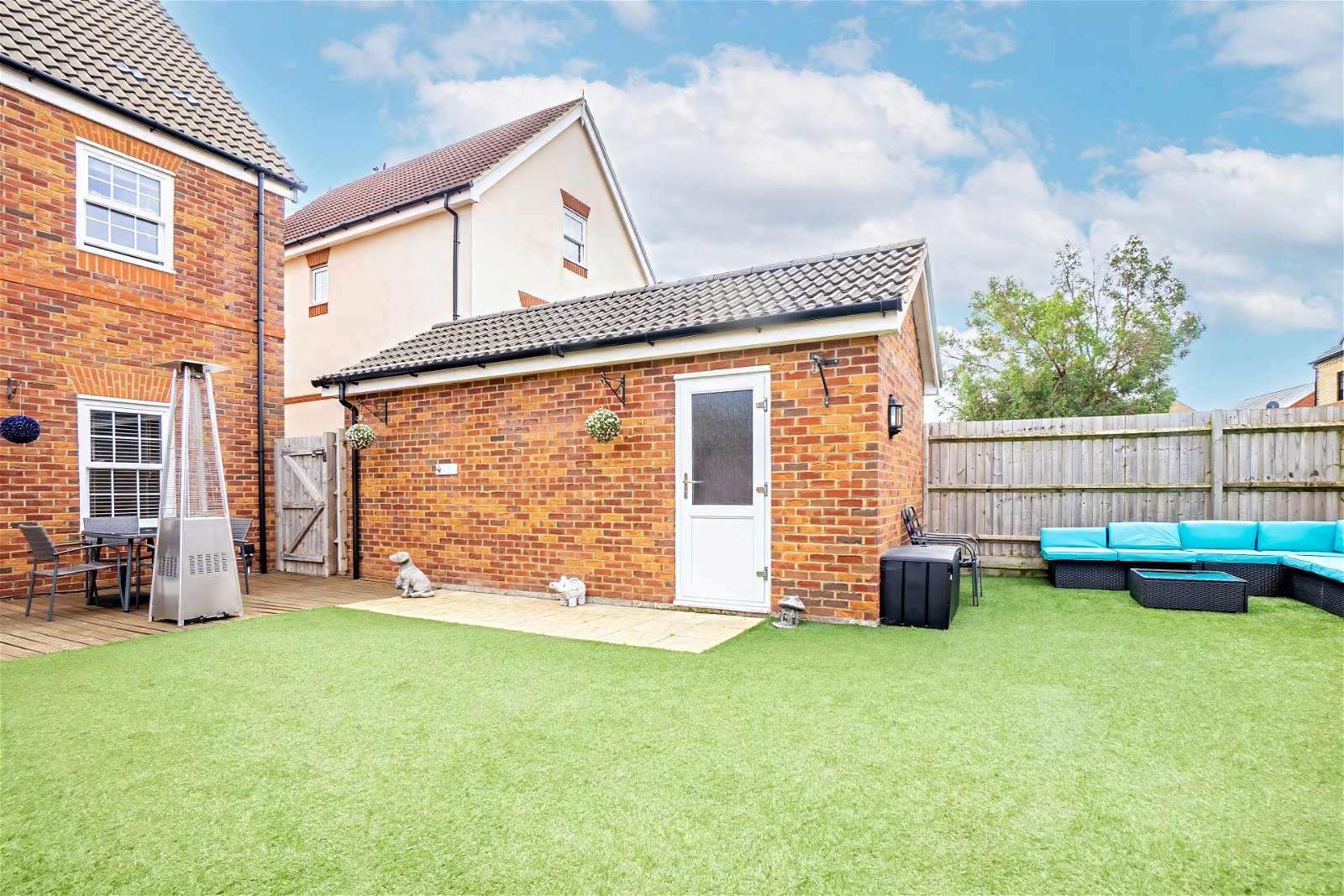 3 bed detached house for sale in Falcon Field, Bedford  - Property Image 25