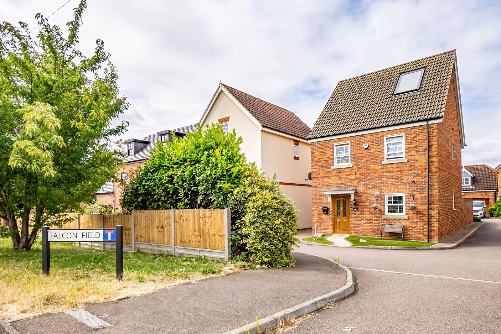 3 bed detached house for sale in Falcon Field, Bedford  - Property Image 38