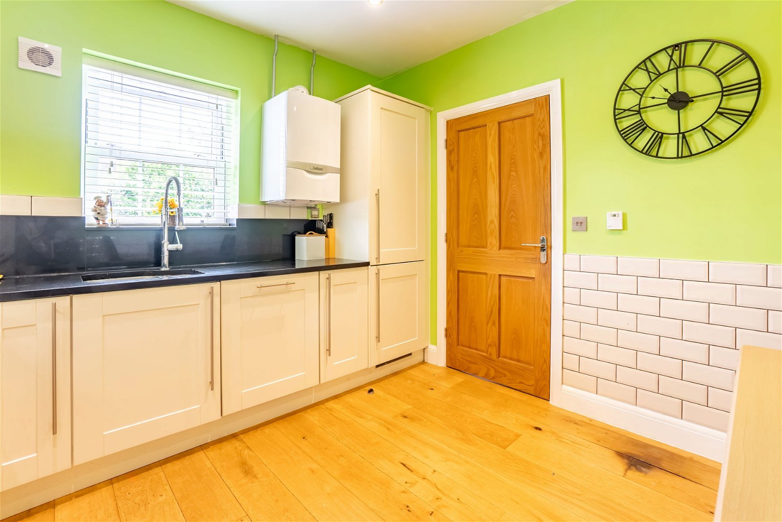 3 bed detached house for sale in Falcon Field, Bedford  - Property Image 5