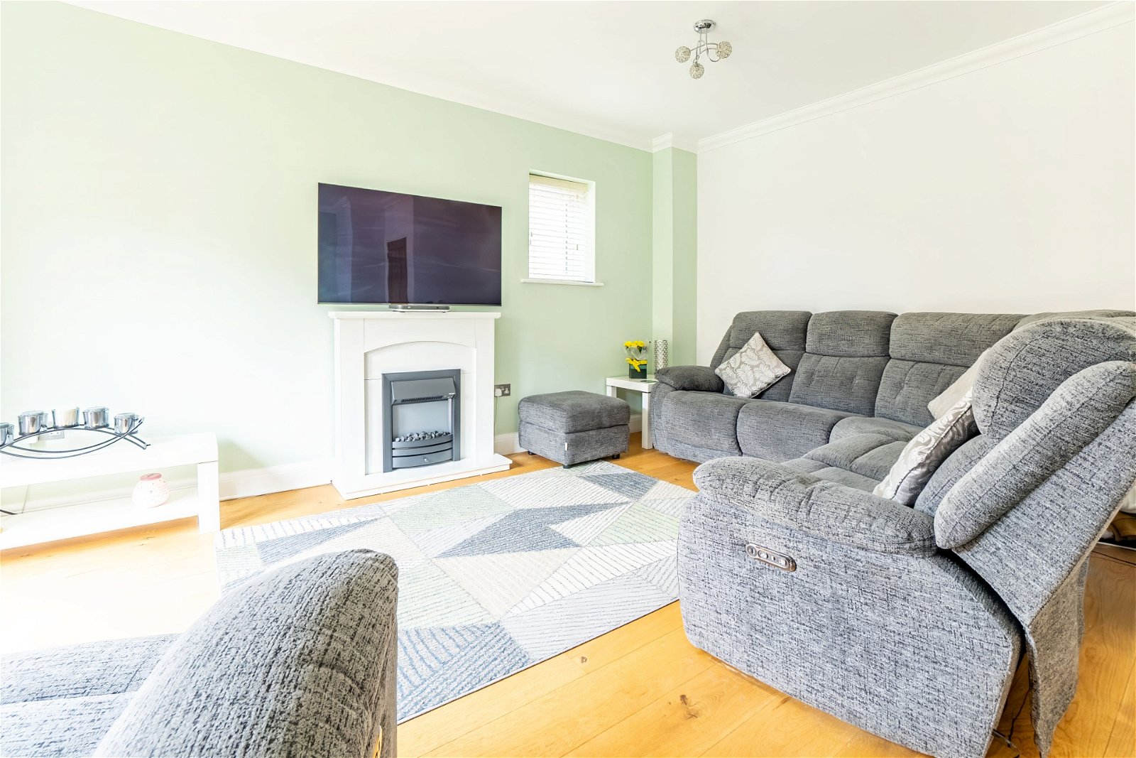 3 bed detached house for sale in Falcon Field, Bedford  - Property Image 35