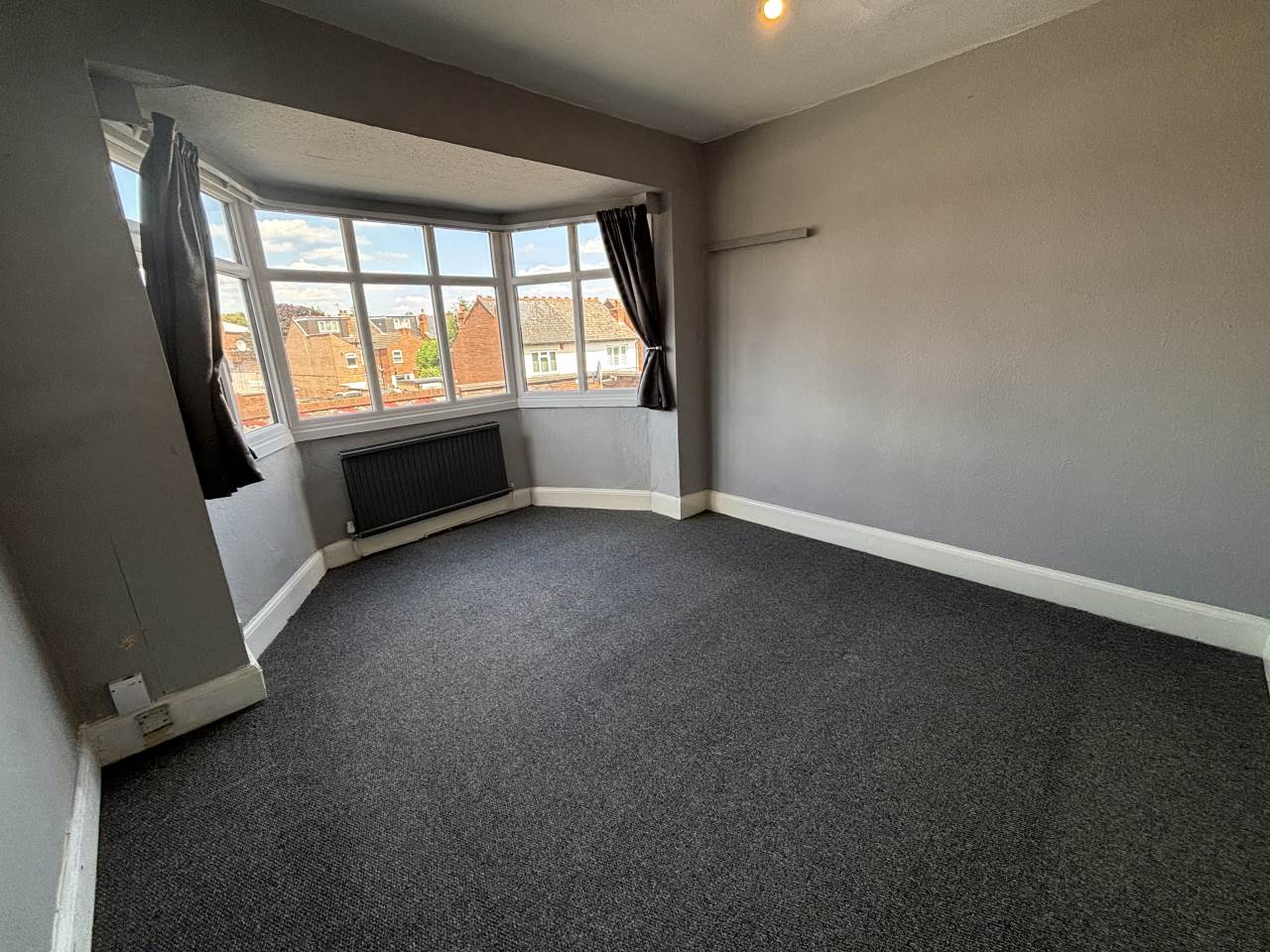 2 bed flat to rent in Birmingham Road 4