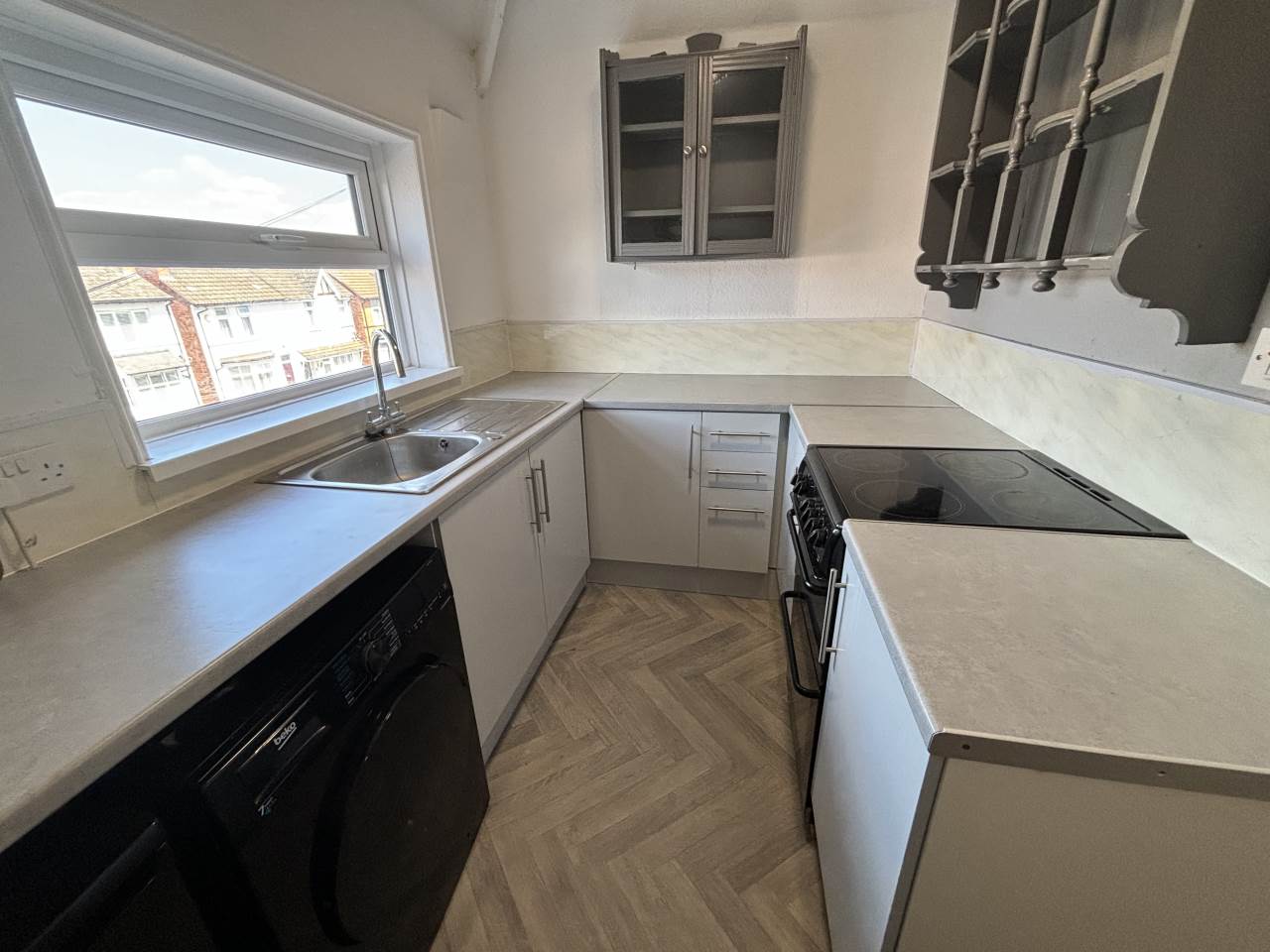2 bed flat to rent in Birmingham Road  - Property Image 2