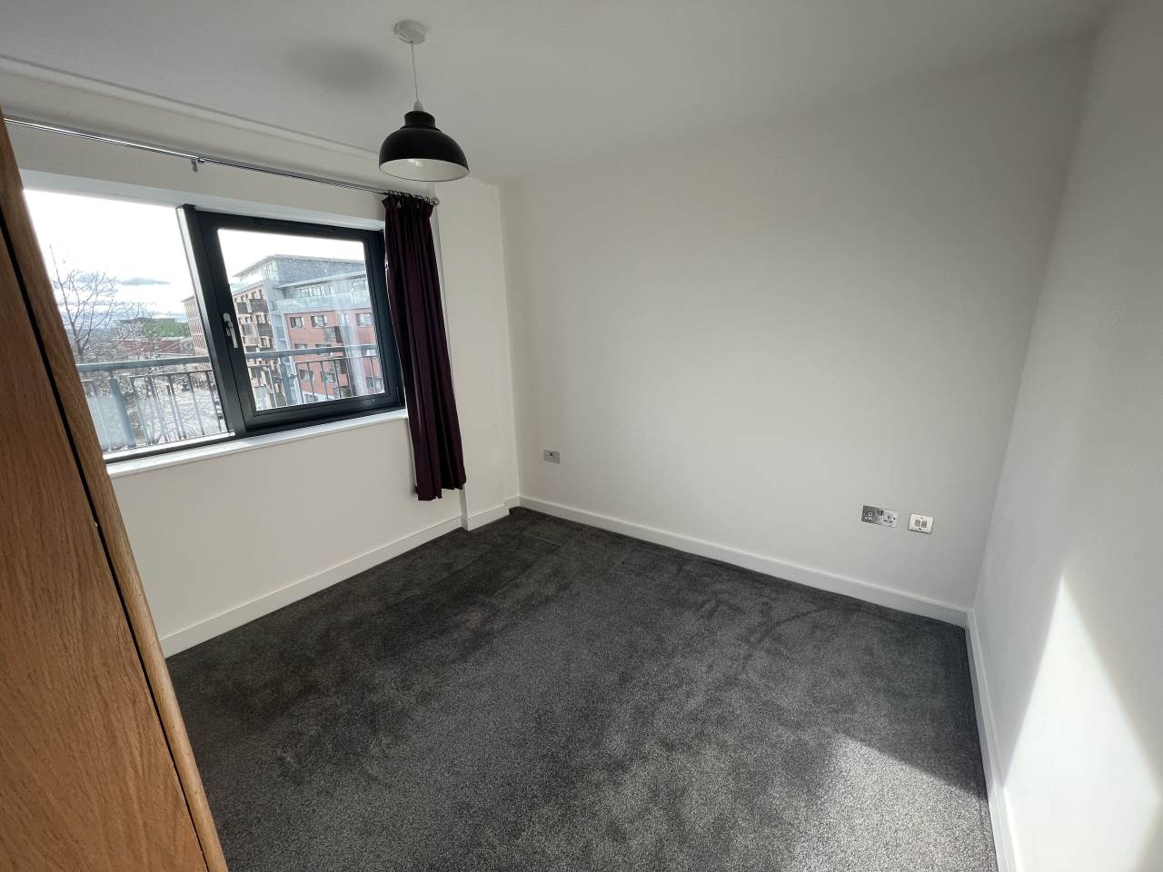2 bed flat to rent in Granville Street (with one parking space) 6