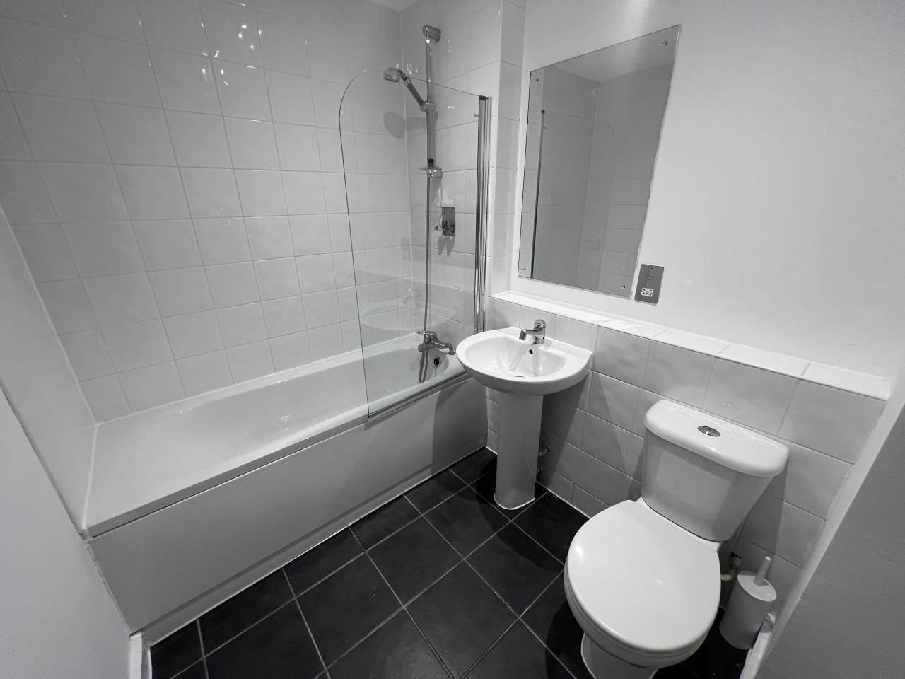 1 bed flat to rent in Granville street  - Property Image 5