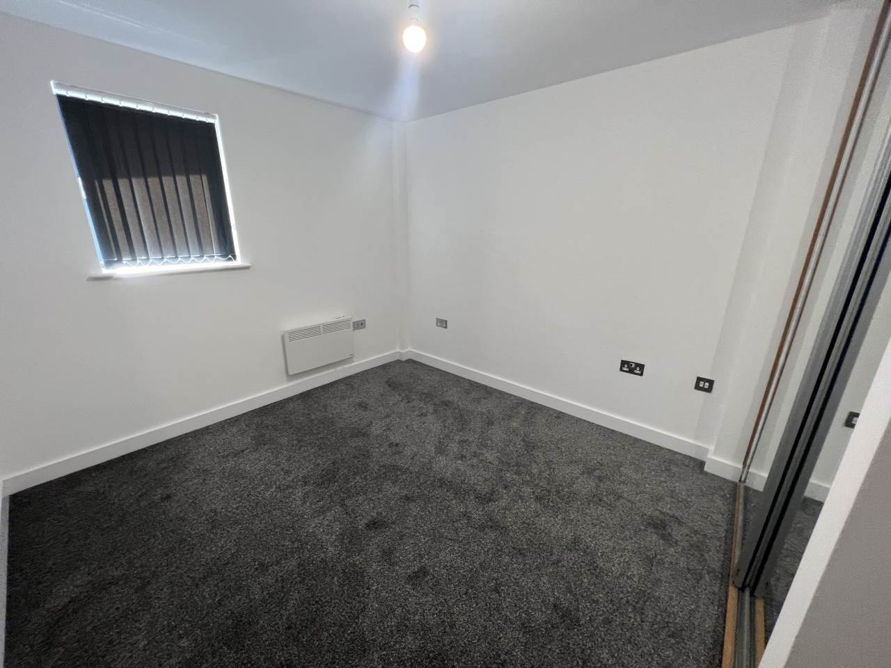 1 bed flat to rent in Granville street 6