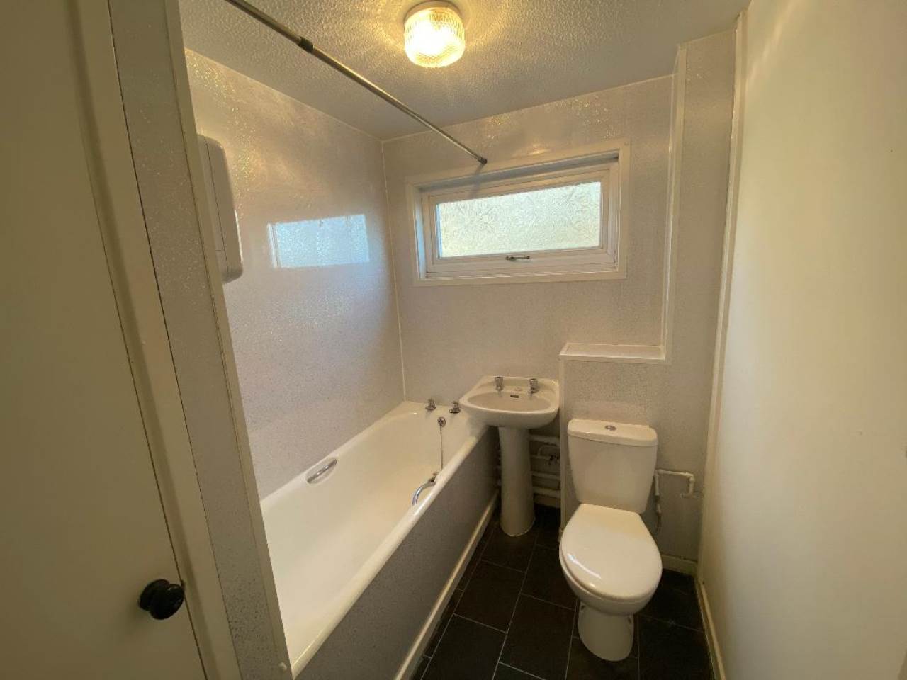 1 bed flat to rent in Edmonton Av, Kingstanding 3