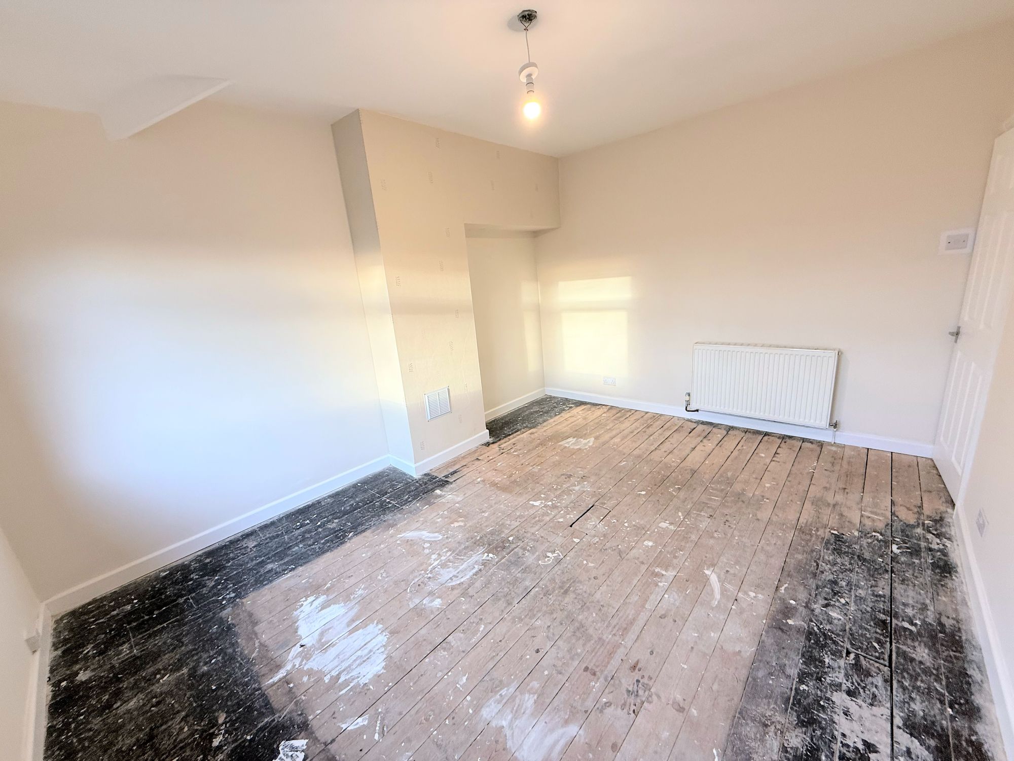 2 bed end of terrace house for sale in Woodlands Mount, Halifax 11