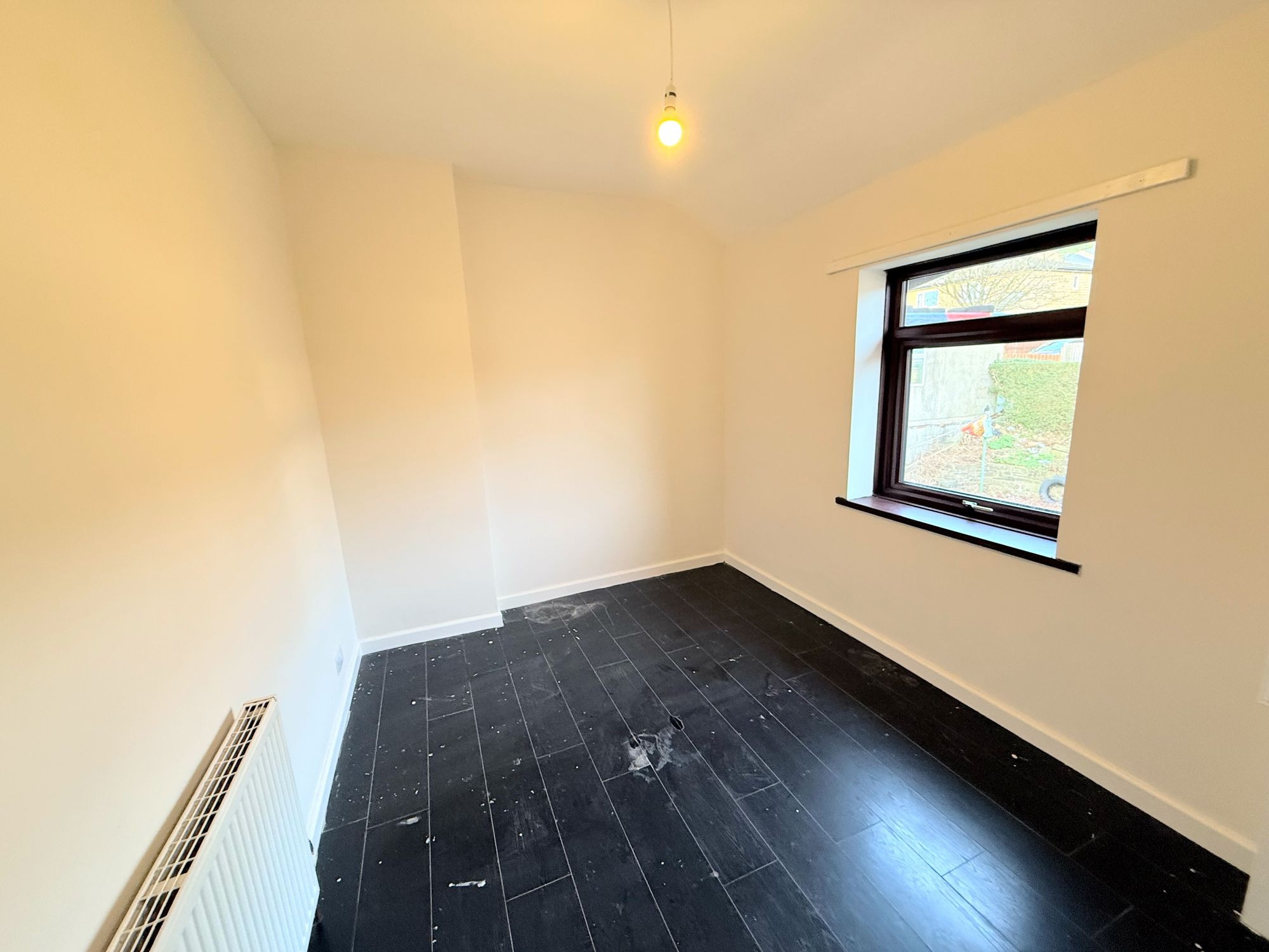 2 bed end of terrace house for sale in Woodlands Mount, Halifax 13
