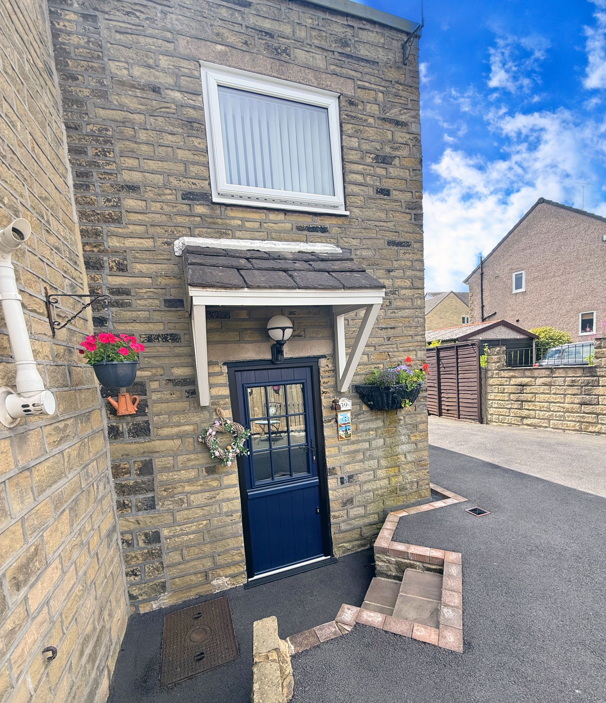 4 bed end of terrace house for sale in Moor Bottom Road, Halifax  - Property Image 37