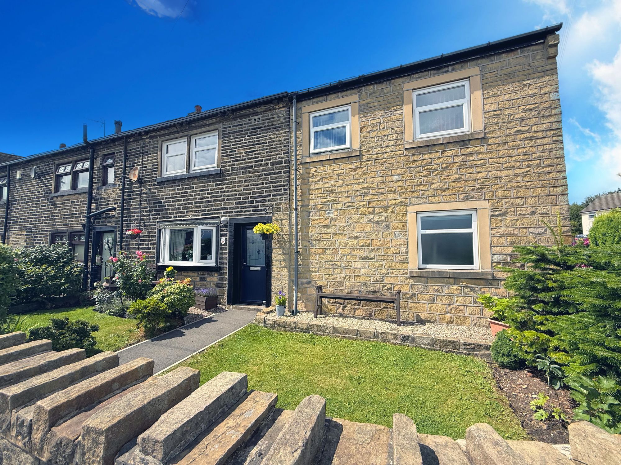 4 bed end of terrace house for sale in Moor Bottom Road, Halifax  - Property Image 5