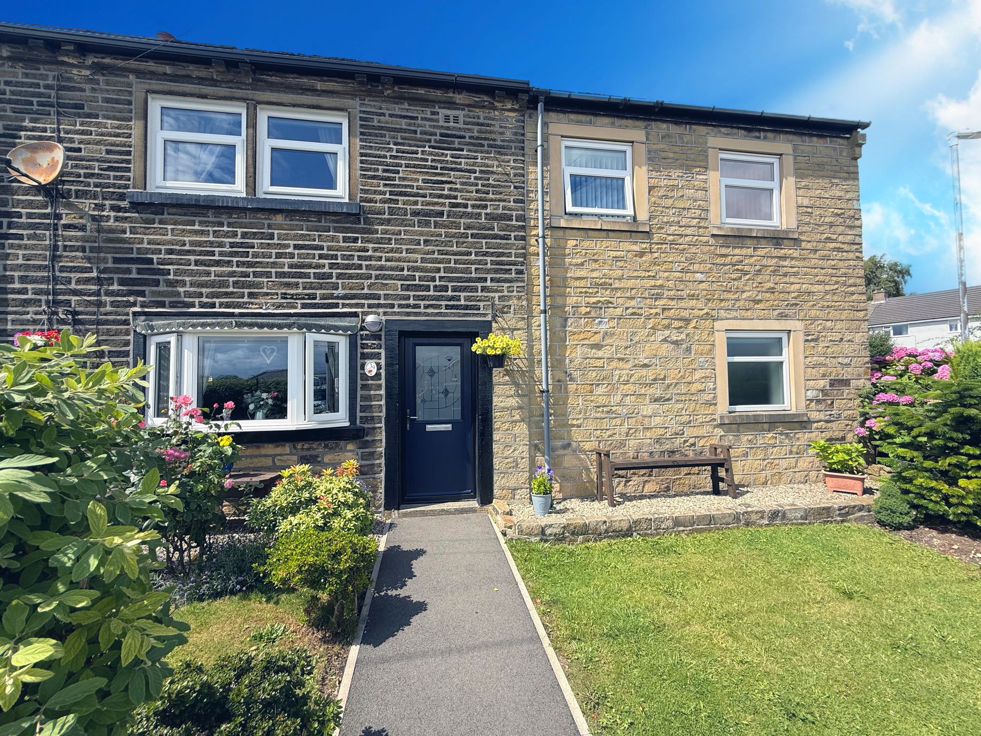 4 bed end of terrace house for sale in Moor Bottom Road, Halifax, HX2