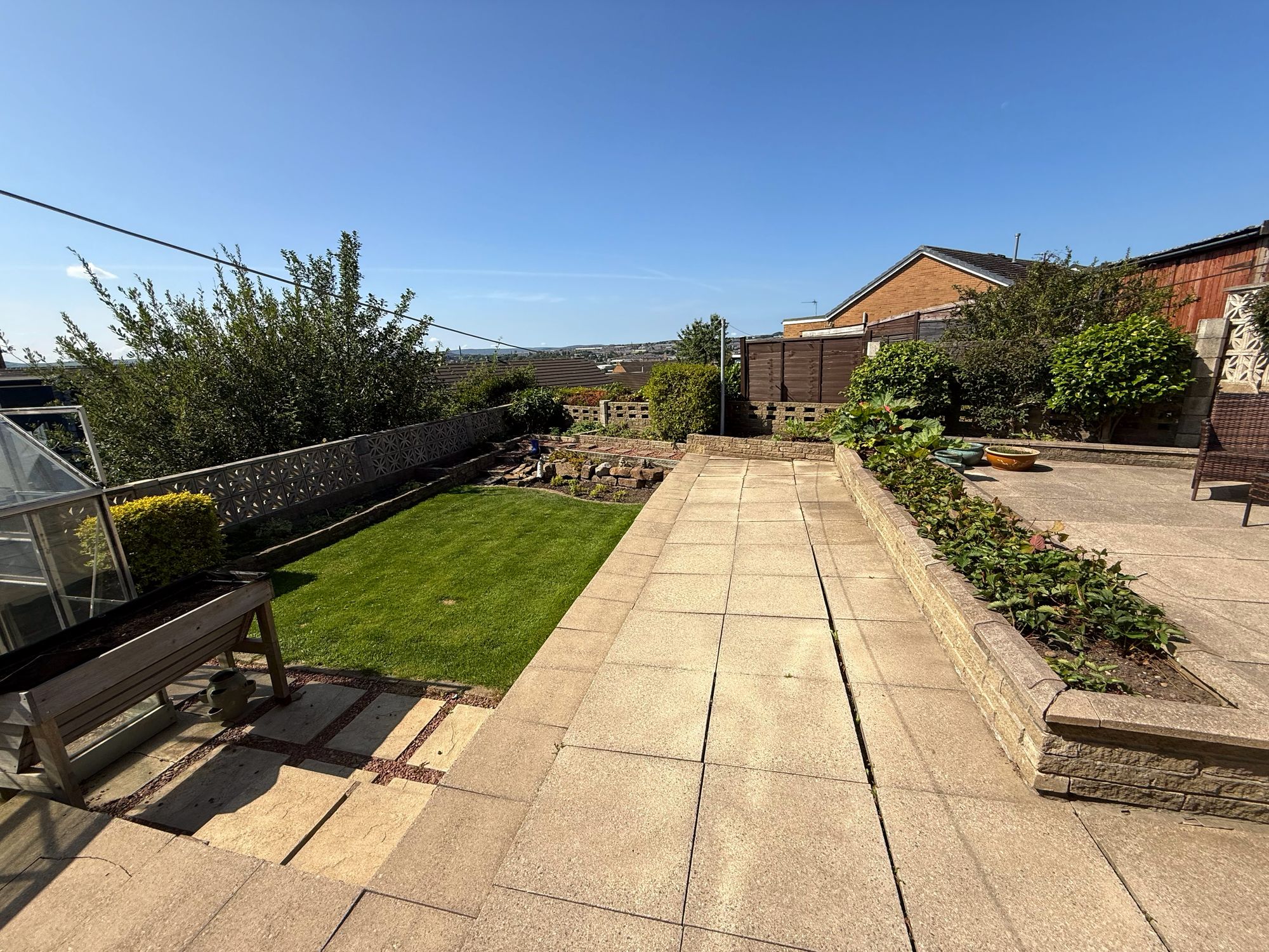 2 bed semi-detached bungalow for sale in Belgrave Gardens, Halifax  - Property Image 4