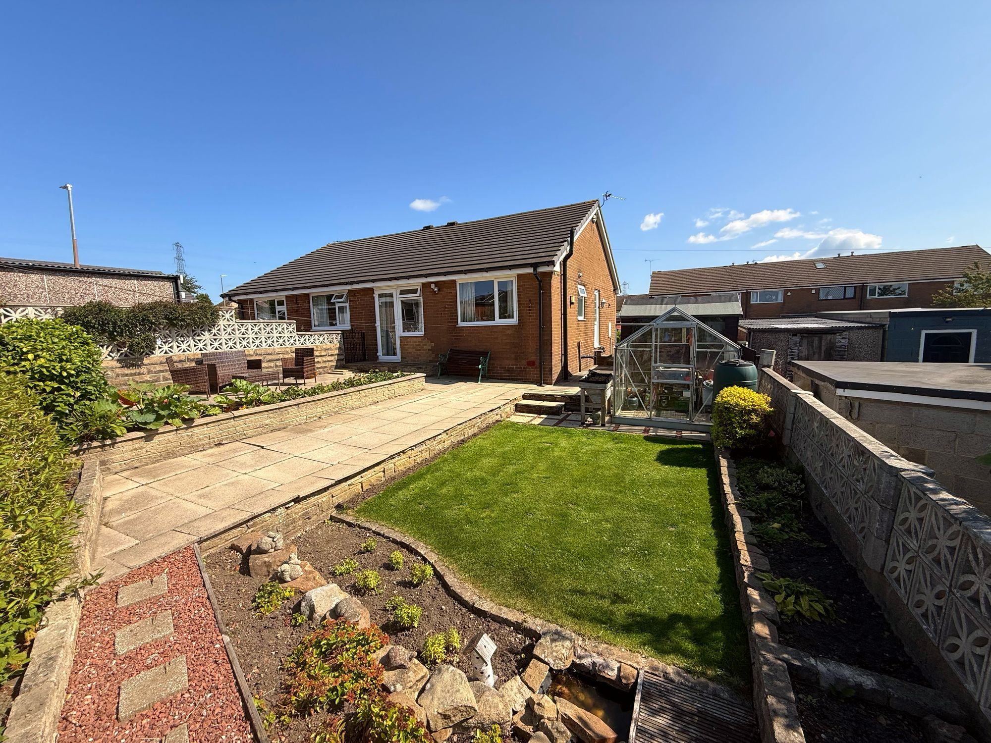 2 bed semi-detached bungalow for sale in Belgrave Gardens, Halifax  - Property Image 23