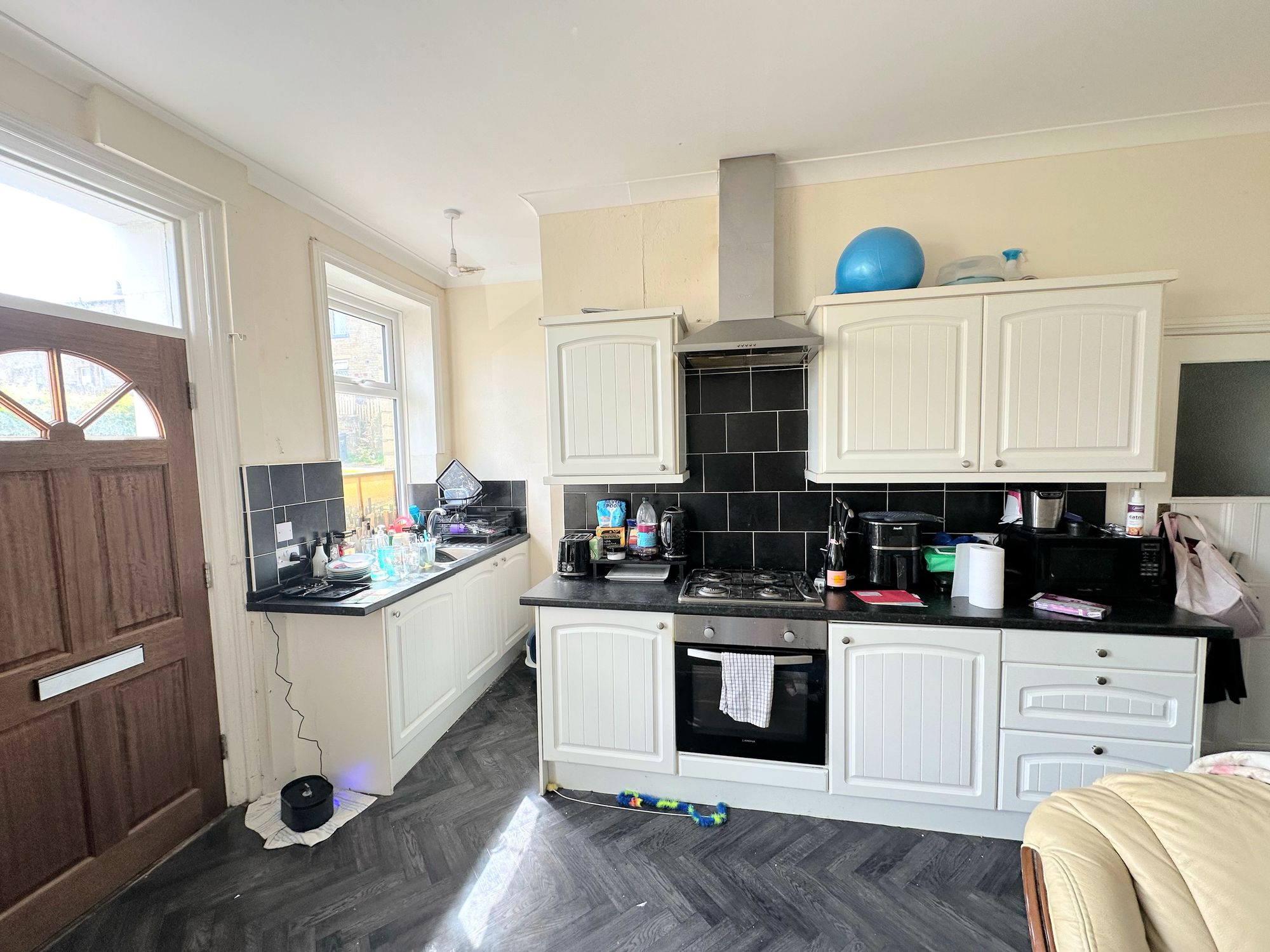 2 bed mid-terraced house for sale in East Park Road, Halifax  - Property Image 3
