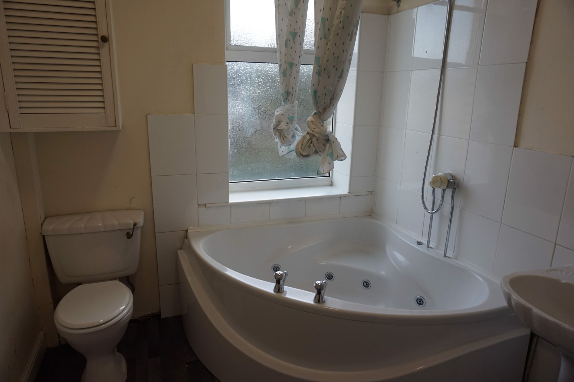 2 bed mid-terraced house for sale in East Park Road, Halifax  - Property Image 9