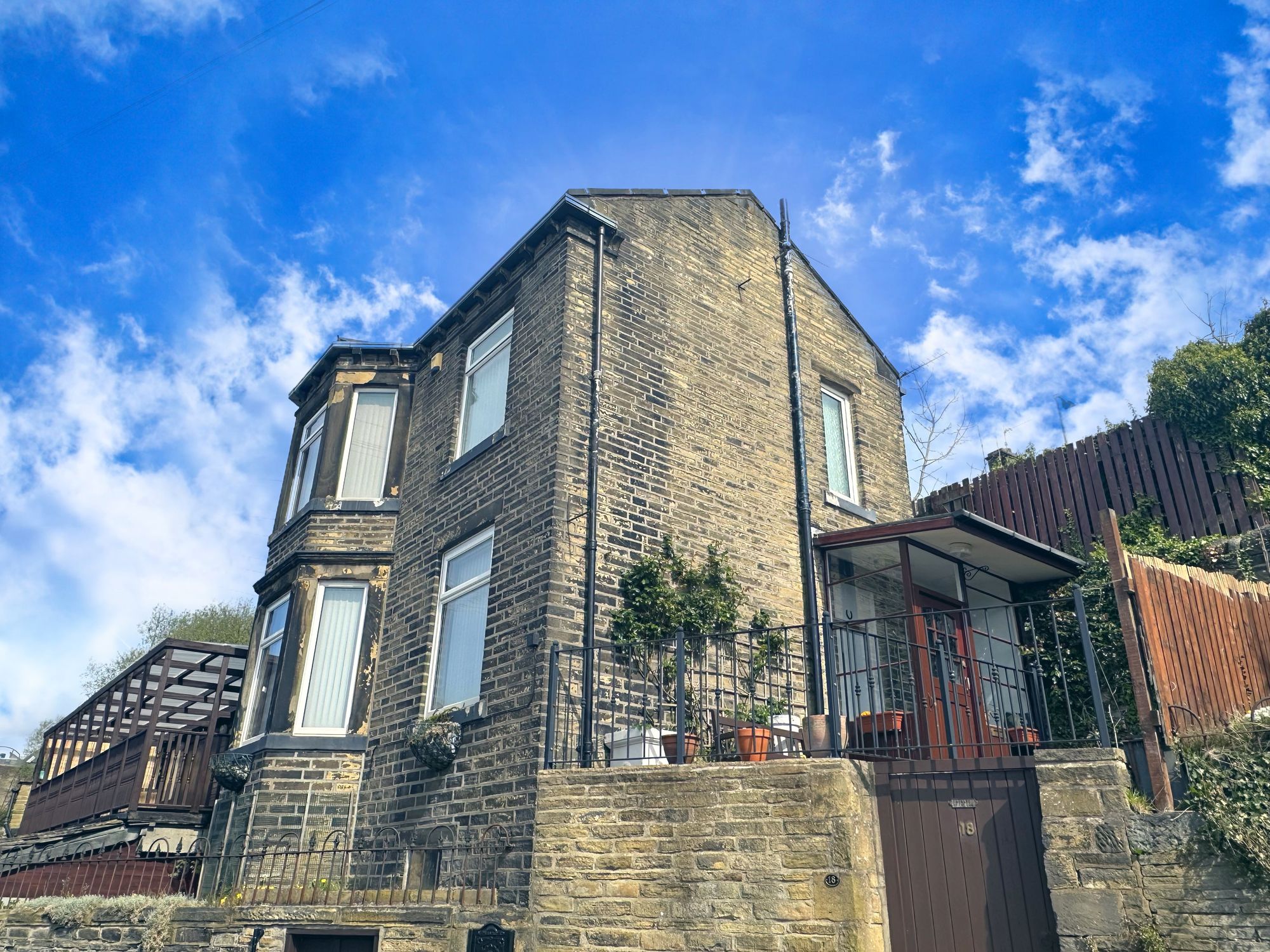 3 bed detached house for sale in Plane Tree Nest Lane, Halifax  - Property Image 7