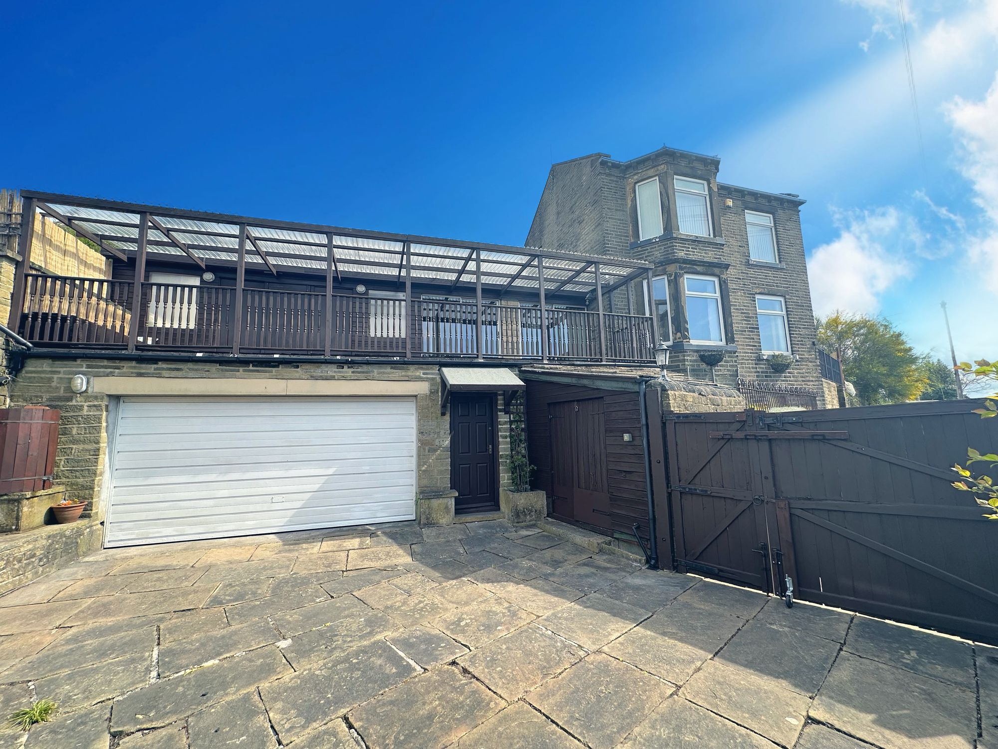 3 bed detached house for sale in Plane Tree Nest Lane, Halifax  - Property Image 1
