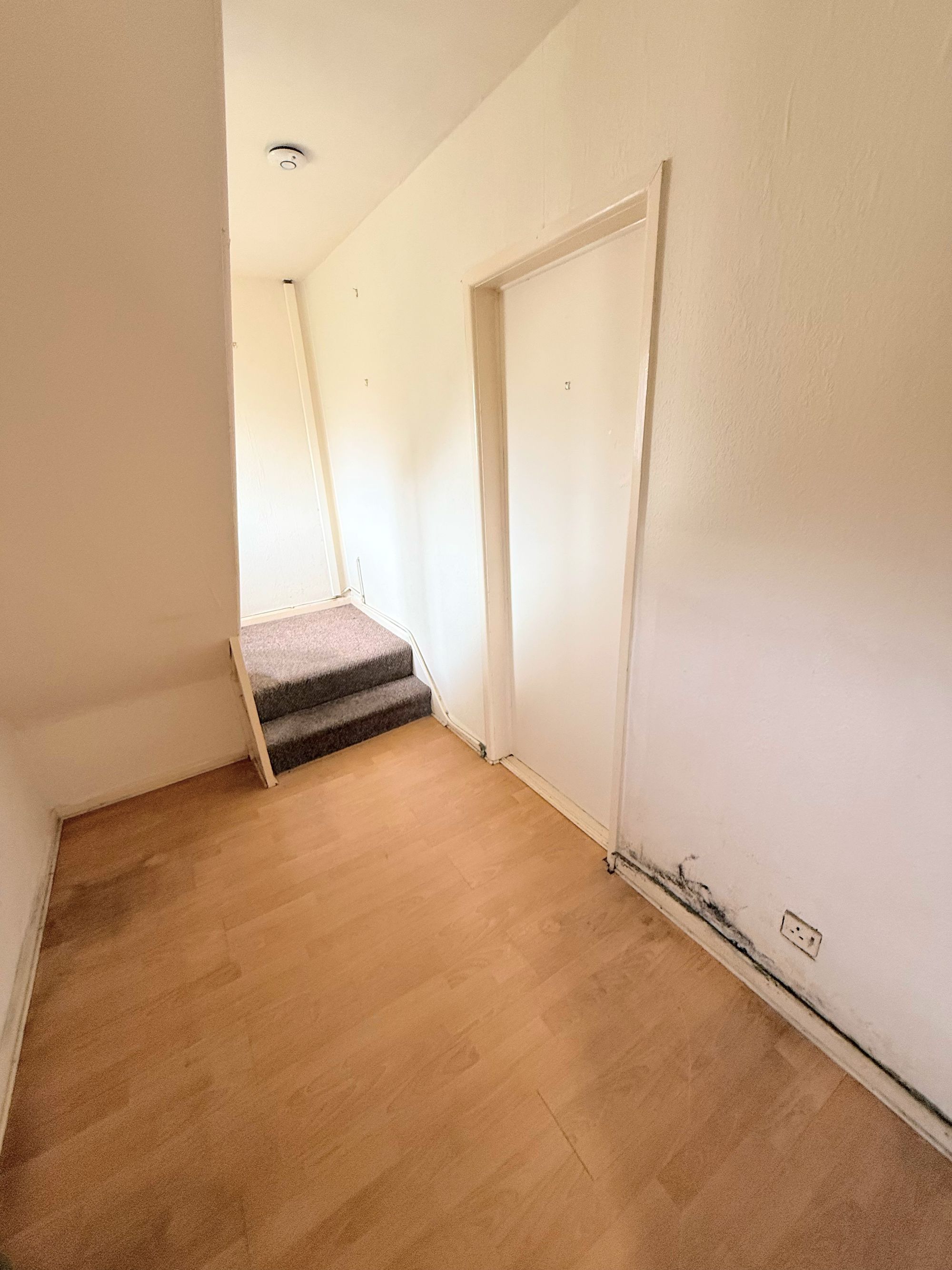 3 bed semi-detached house for sale in Alder Grove, Halifax  - Property Image 6