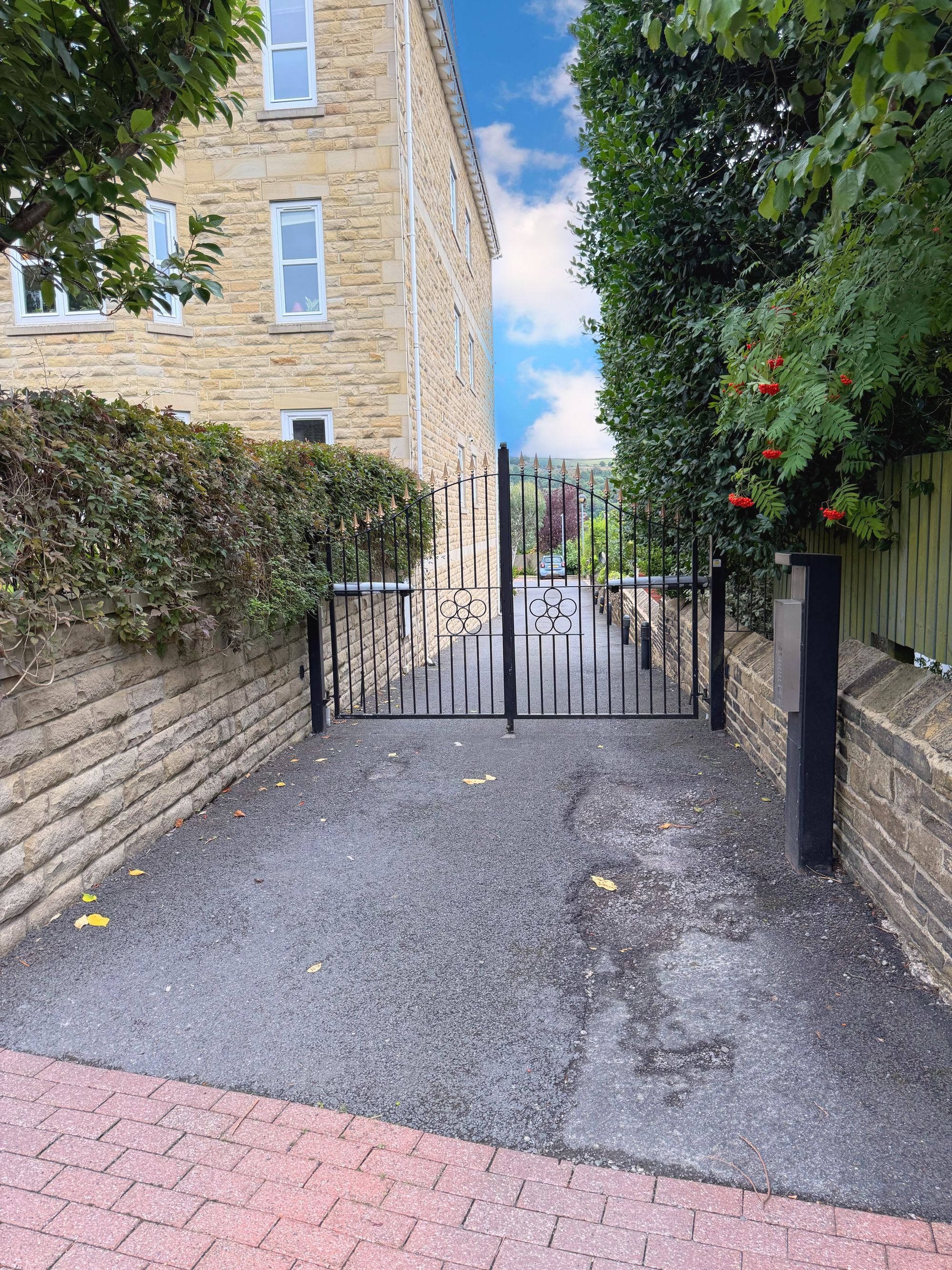 1 bed apartment for sale in Skircoat Green Road, Halifax 31