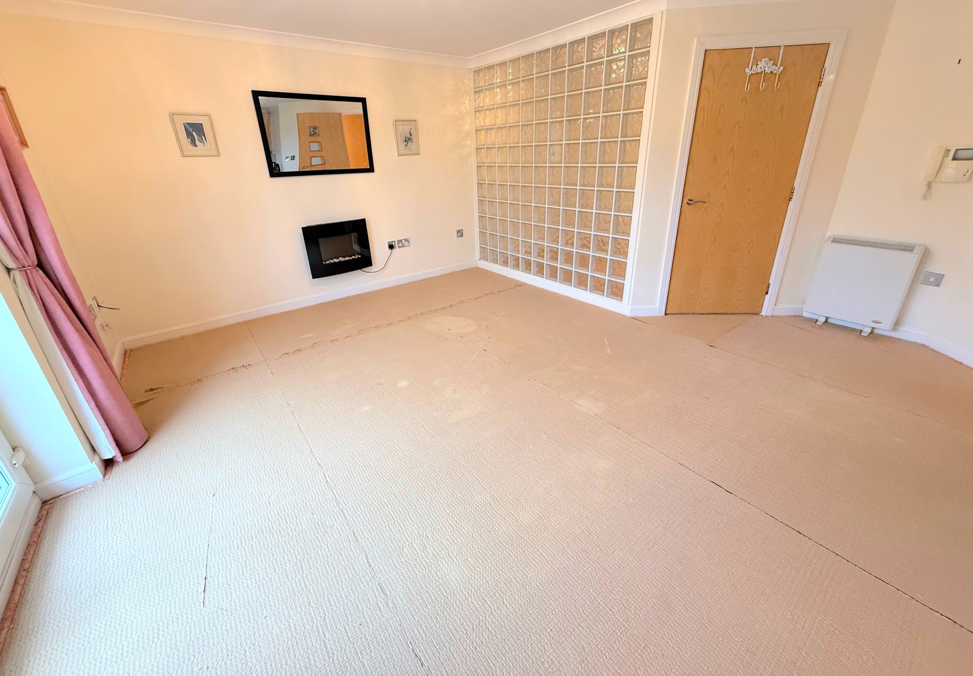 1 bed apartment for sale in Skircoat Green Road, Halifax 15