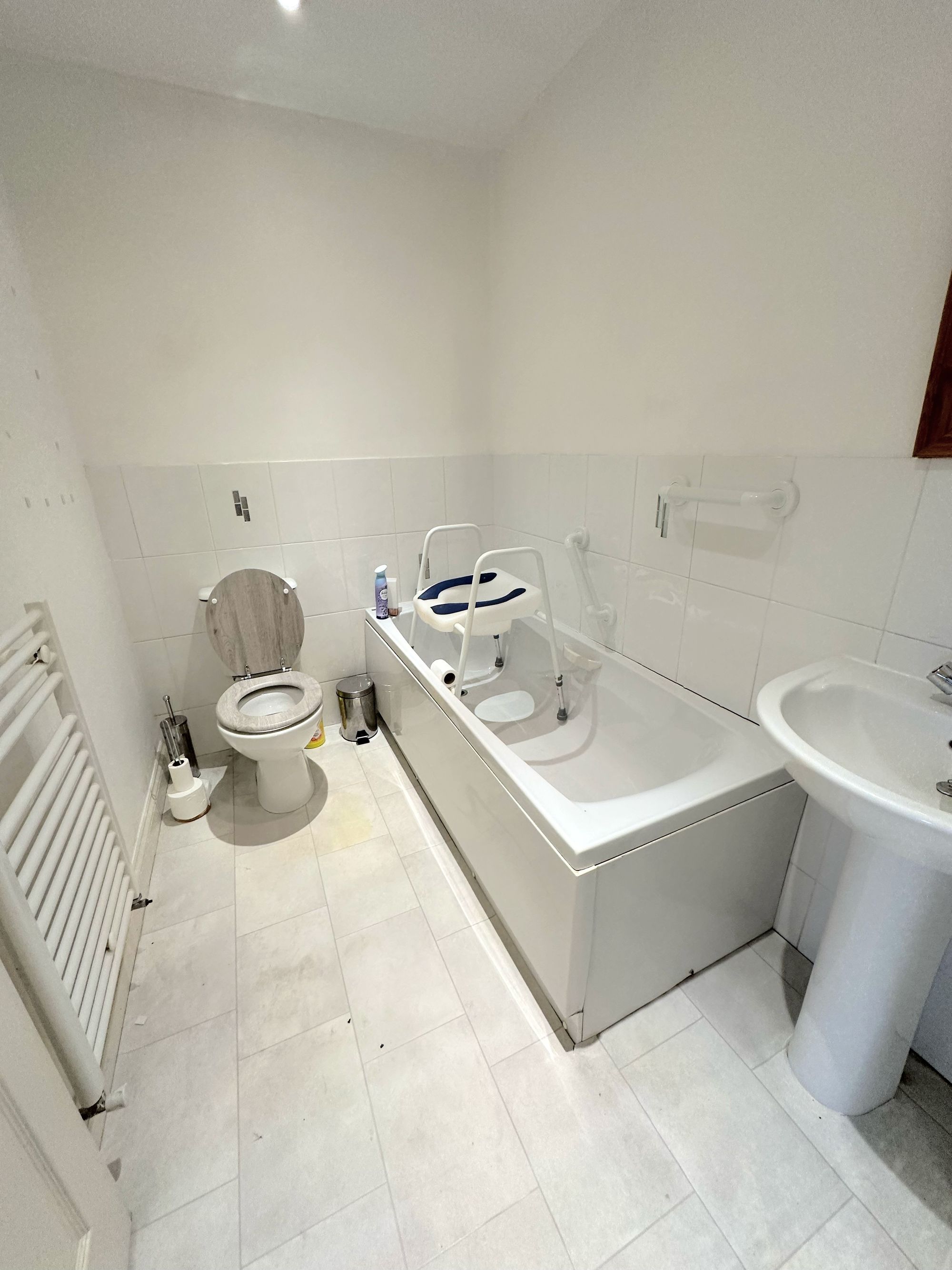 3 bed house for sale in Oakwood Gardens, Halifax  - Property Image 16