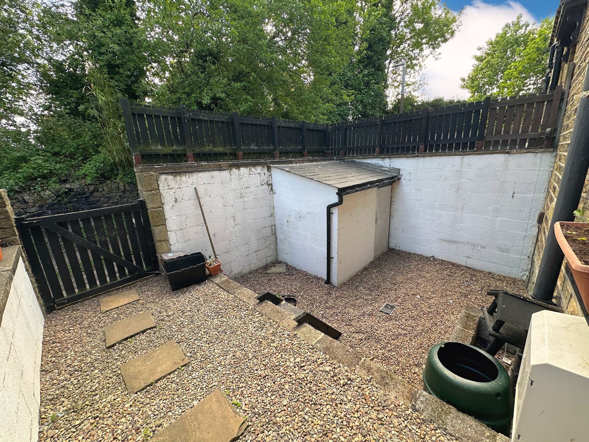 2 bed mid-terraced house for sale in Crossley Terrace South, Halifax 3