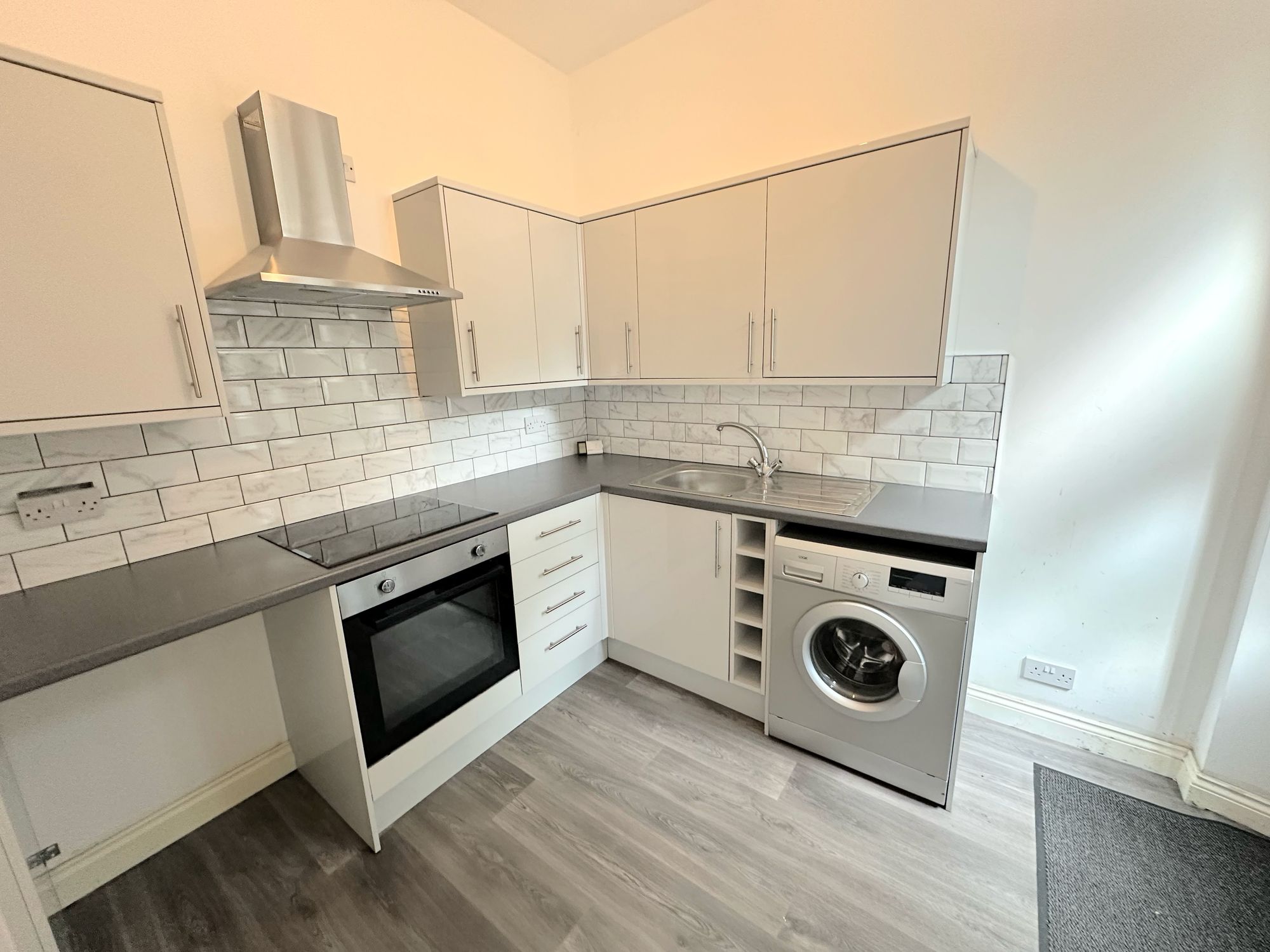 2 bed mid-terraced house for sale in Crossley Terrace South, Halifax  - Property Image 5