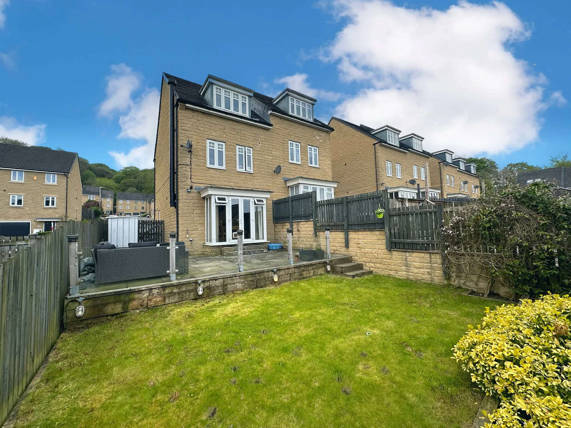 3 bed semi-detached house for sale in Fountain Head Road, Halifax  - Property Image 30