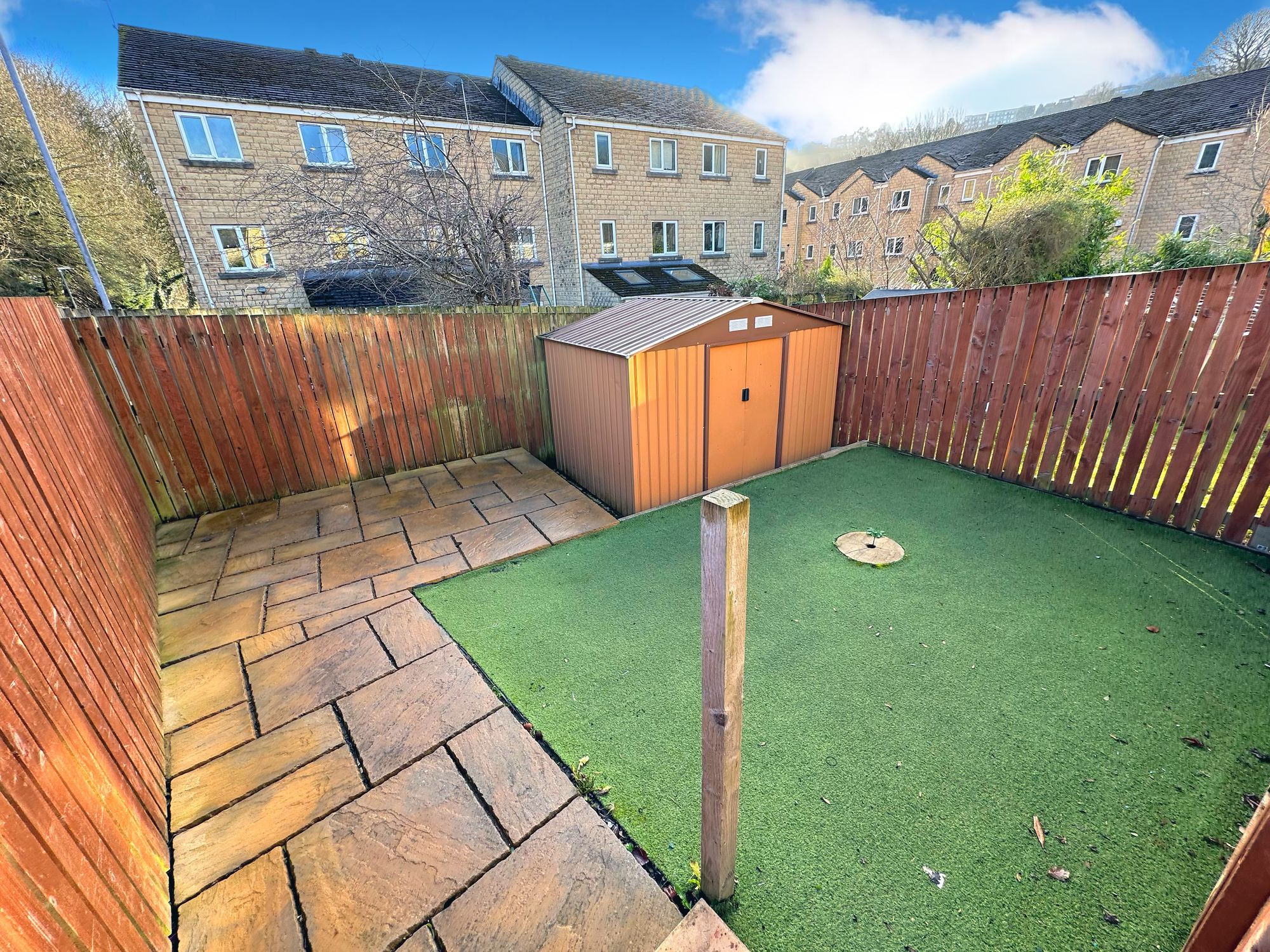 3 bed end of terrace house for sale in Larch Close, Halifax  - Property Image 25