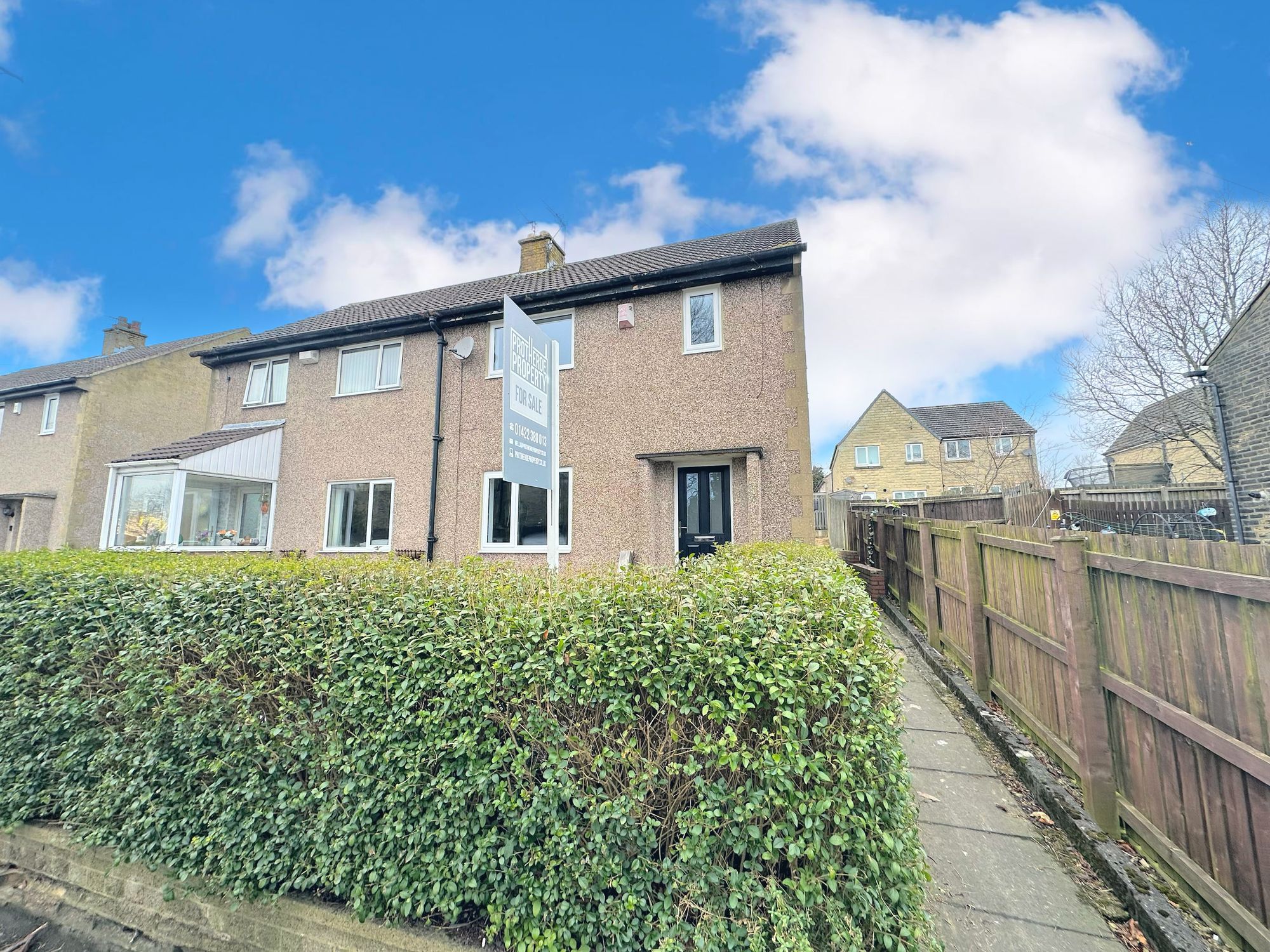 3 bed semi-detached house for sale in Moor Bottom Road, Halifax  - Property Image 5