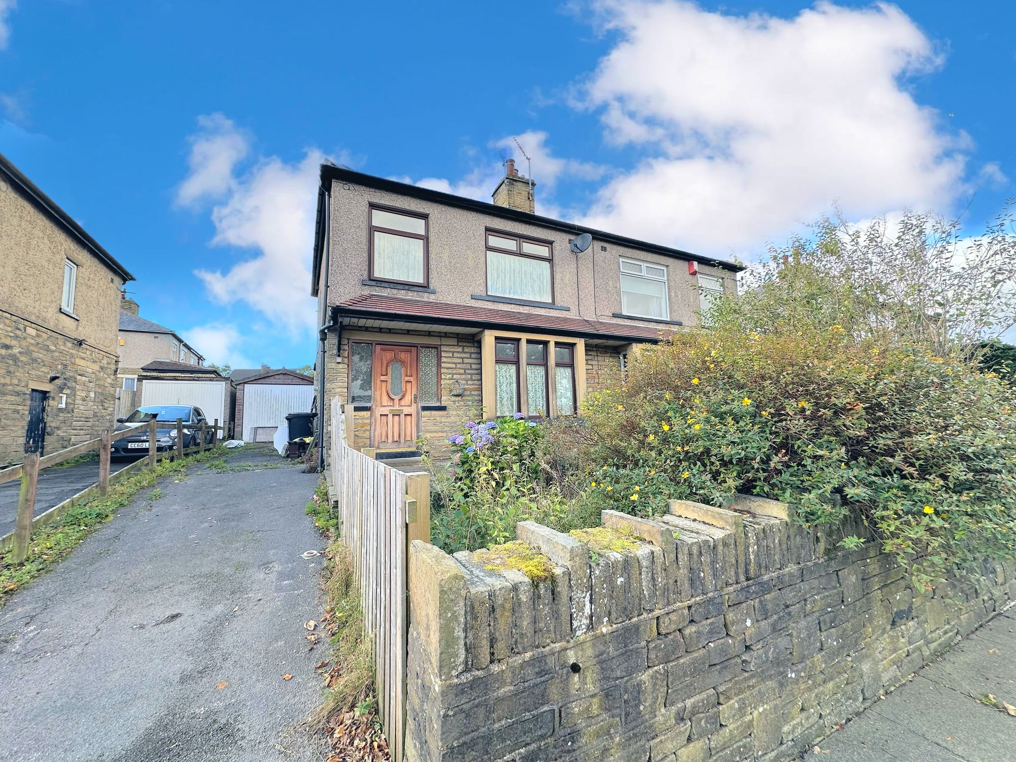 3 bed semi-detached house for sale in Cousin Lane, Halifax  - Property Image 1