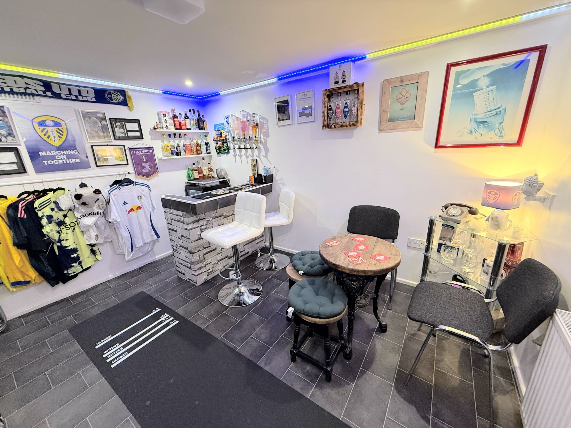 3 bed terraced house for sale in Aislaby Heights, Halifax 12