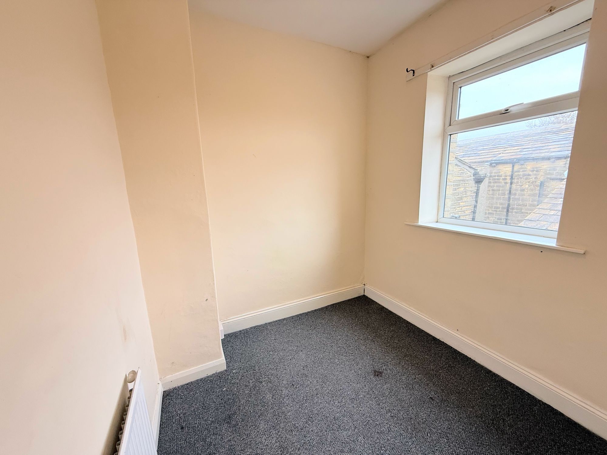 3 bed mid-terraced house for sale in Beech Street, Halifax  - Property Image 12