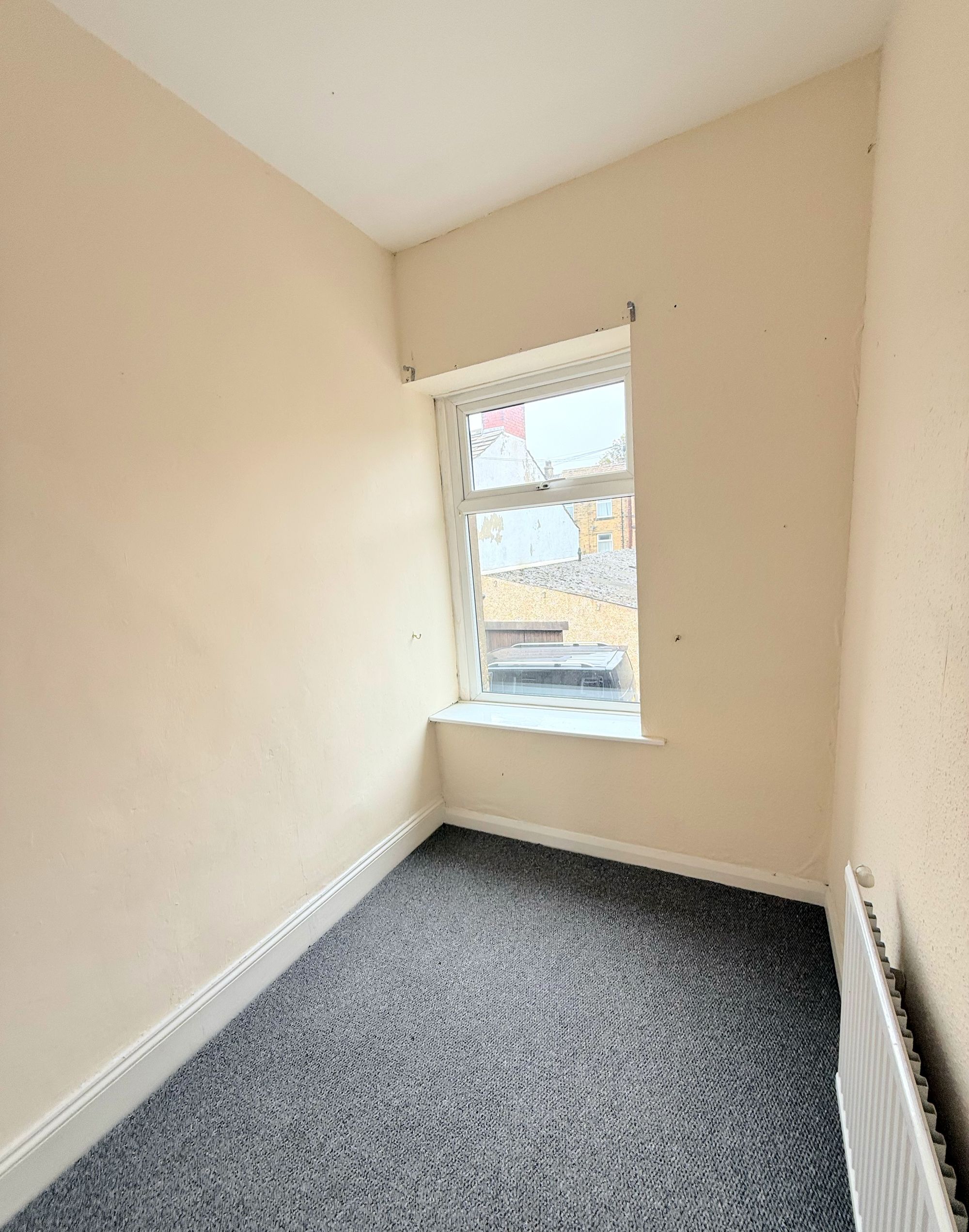 3 bed mid-terraced house for sale in Beech Street, Halifax  - Property Image 13