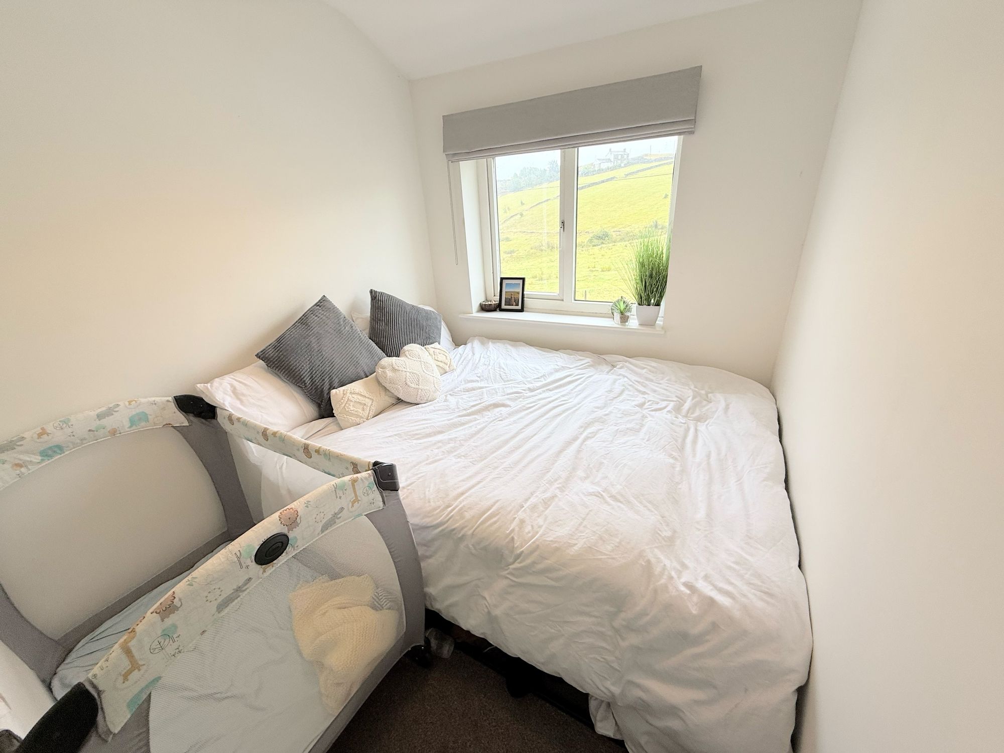 3 bed semi-detached house for sale in Clough Lane, Halifax 19