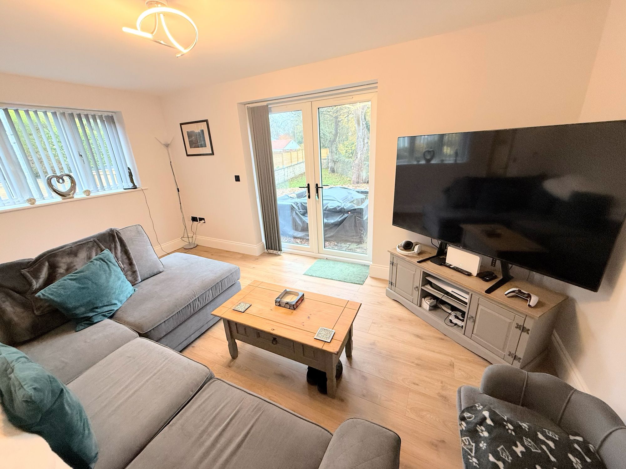 3 bed detached house for sale in Westfield Drive, Halifax  - Property Image 10