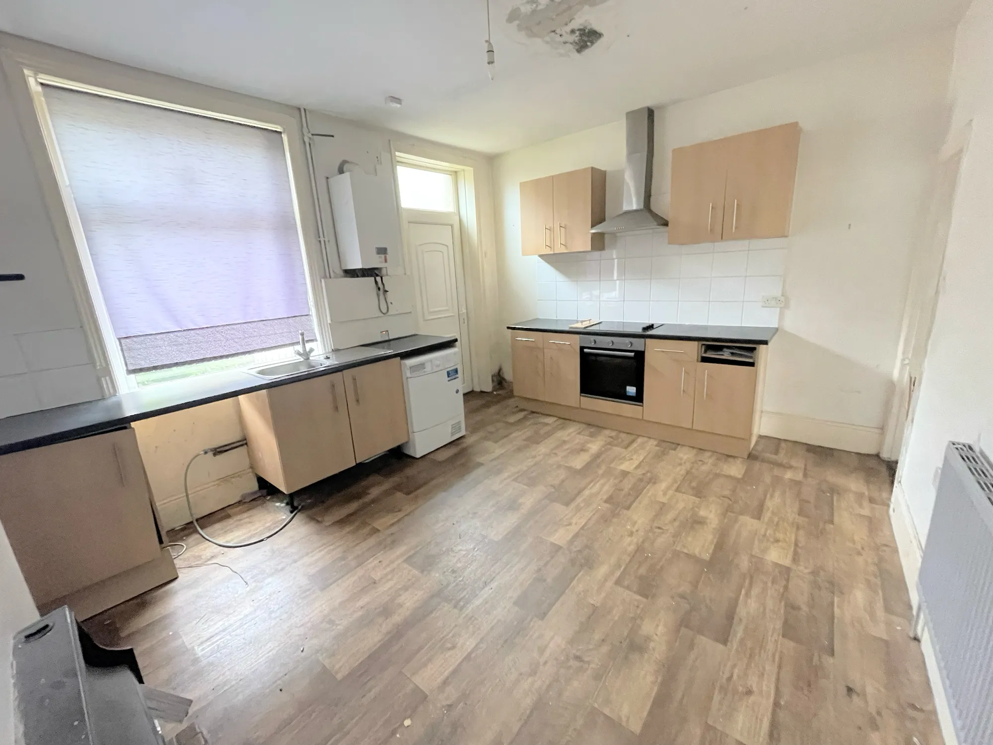 2 bed mid-terraced house for sale in Spring Hall Place, Halifax  - Property Image 3