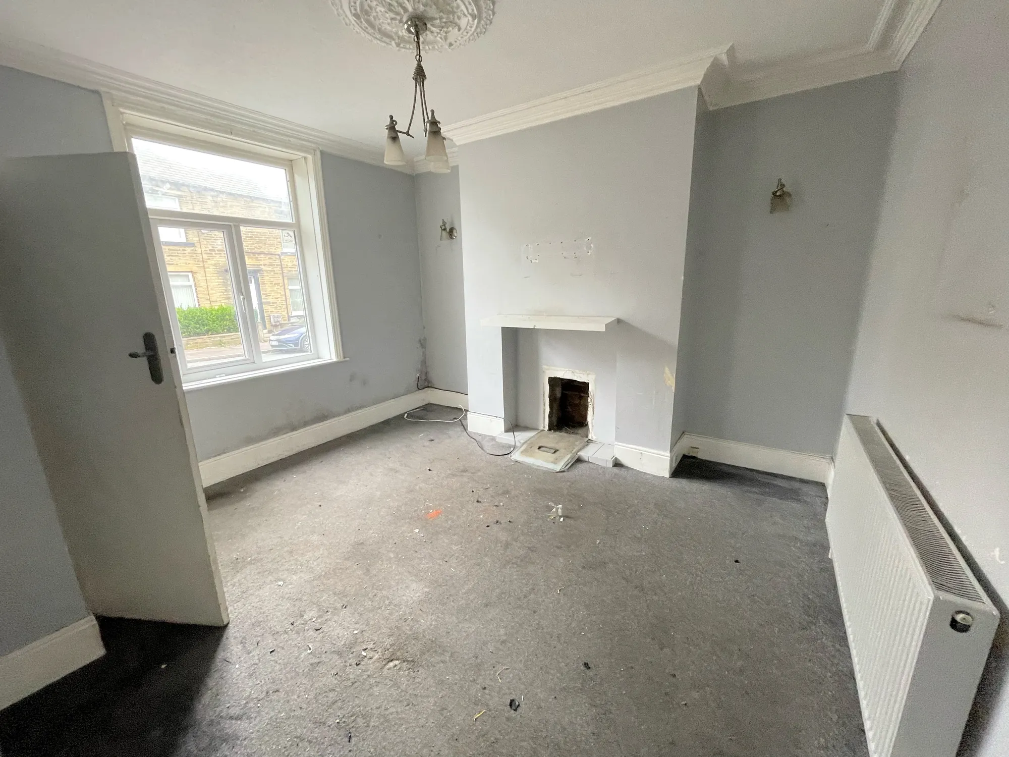 2 bed mid-terraced house for sale in Spring Hall Place, Halifax  - Property Image 2
