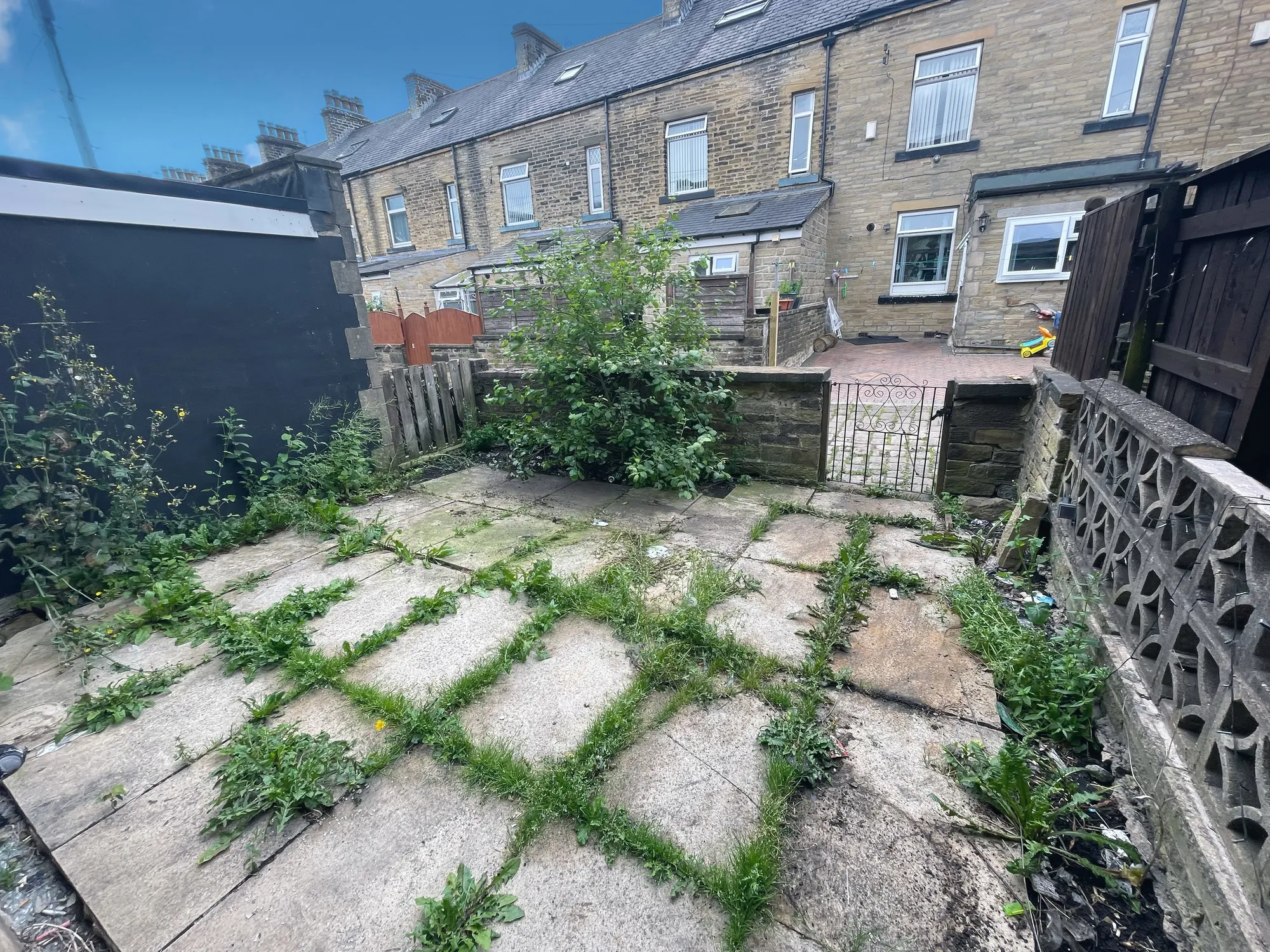 2 bed mid-terraced house for sale in Spring Hall Place, Halifax  - Property Image 13