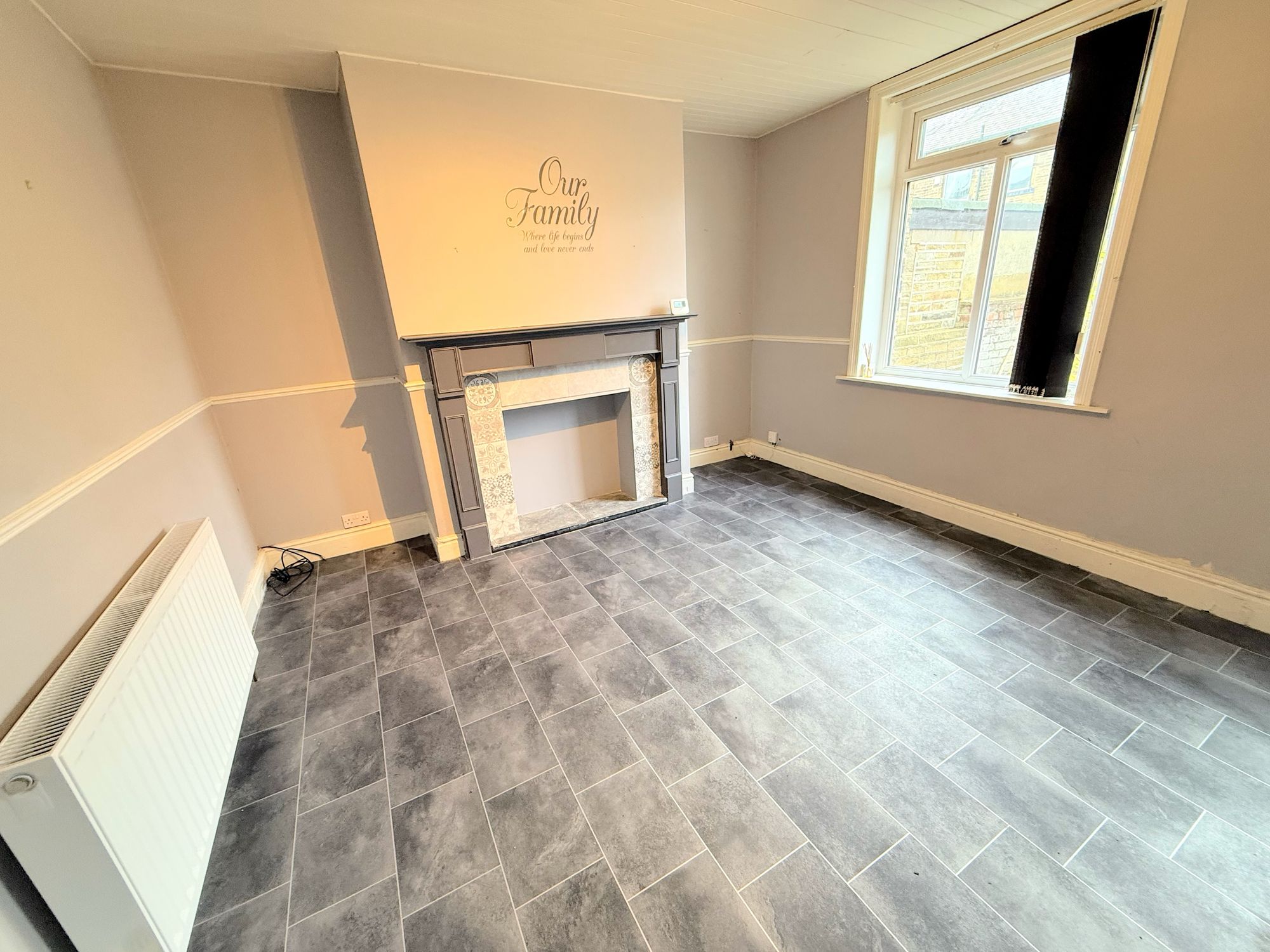 3 bed end of terrace house for sale in Watkinson Road, Halifax 11