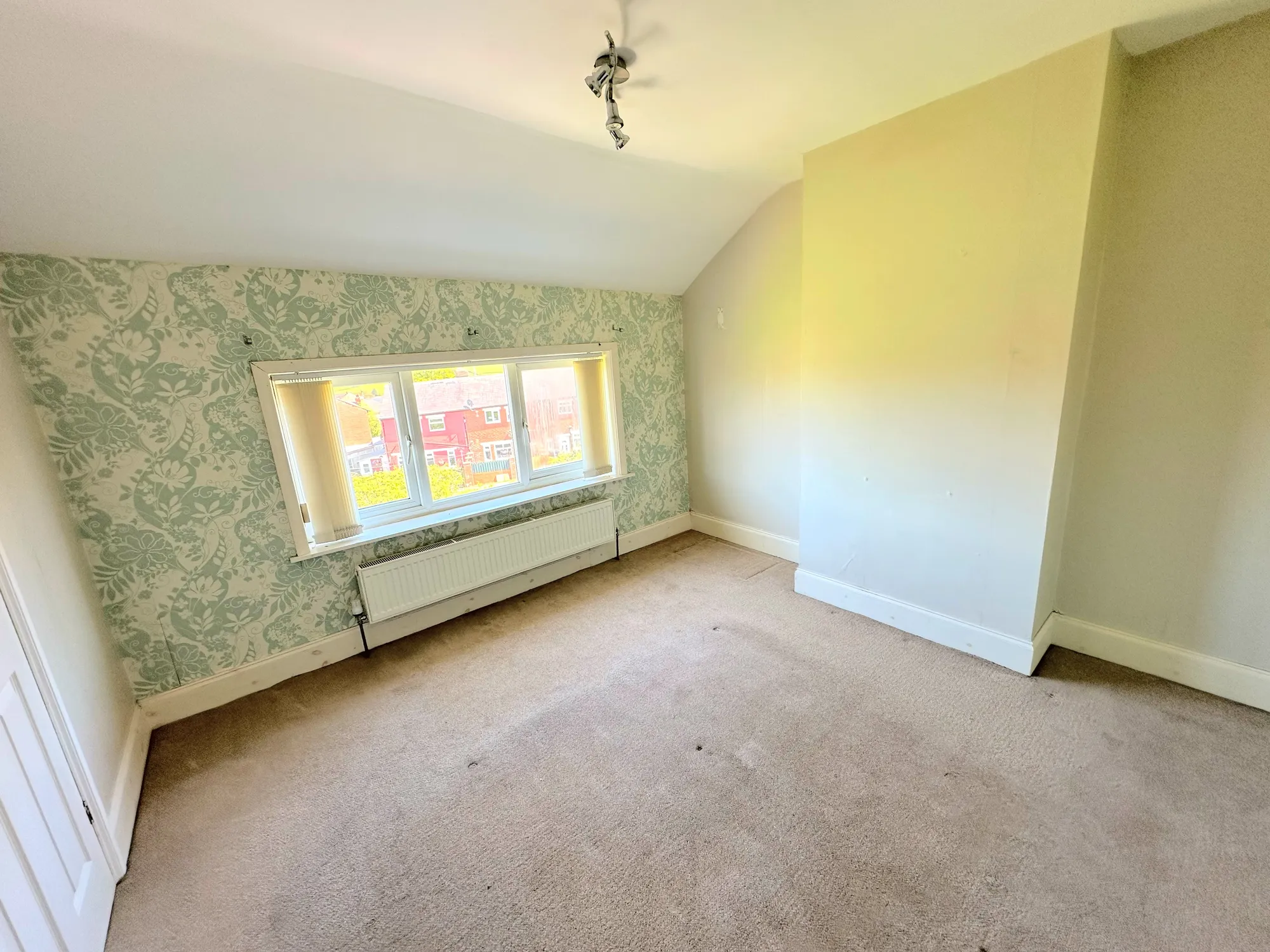 2 bed mid-terraced house for sale in Laurel Crescent, Halifax  - Property Image 9