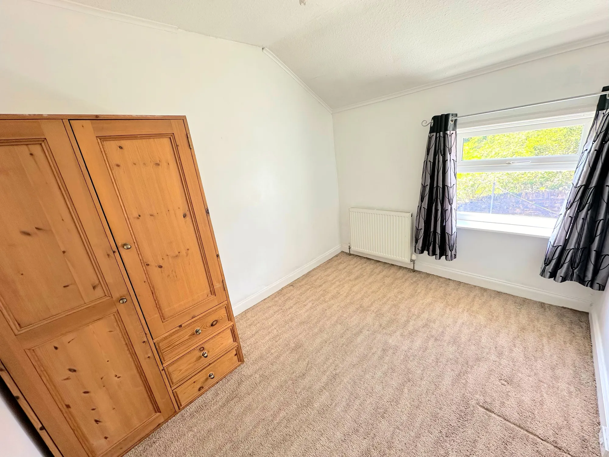 2 bed mid-terraced house for sale in Laurel Crescent, Halifax  - Property Image 13