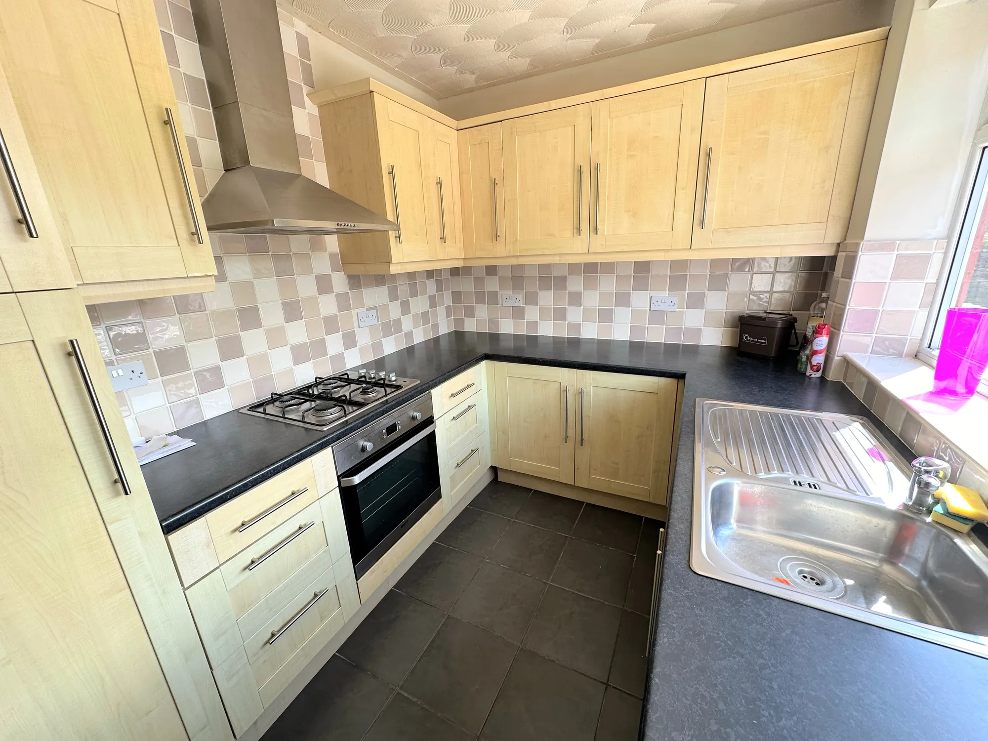 2 bed mid-terraced house for sale in Laurel Crescent, Halifax  - Property Image 7