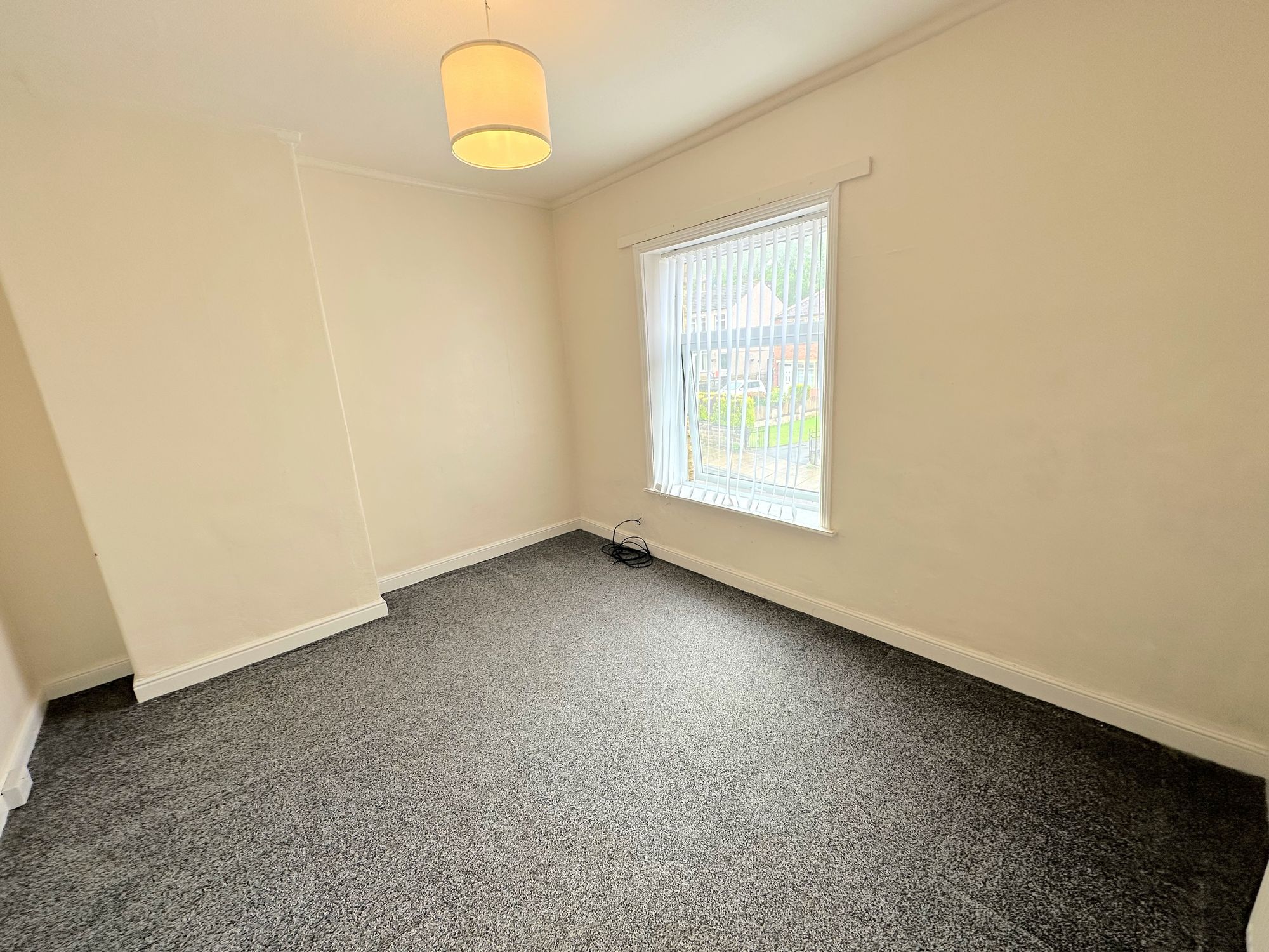 3 bed mid-terraced house to rent in Gladstone View, Halifax  - Property Image 8