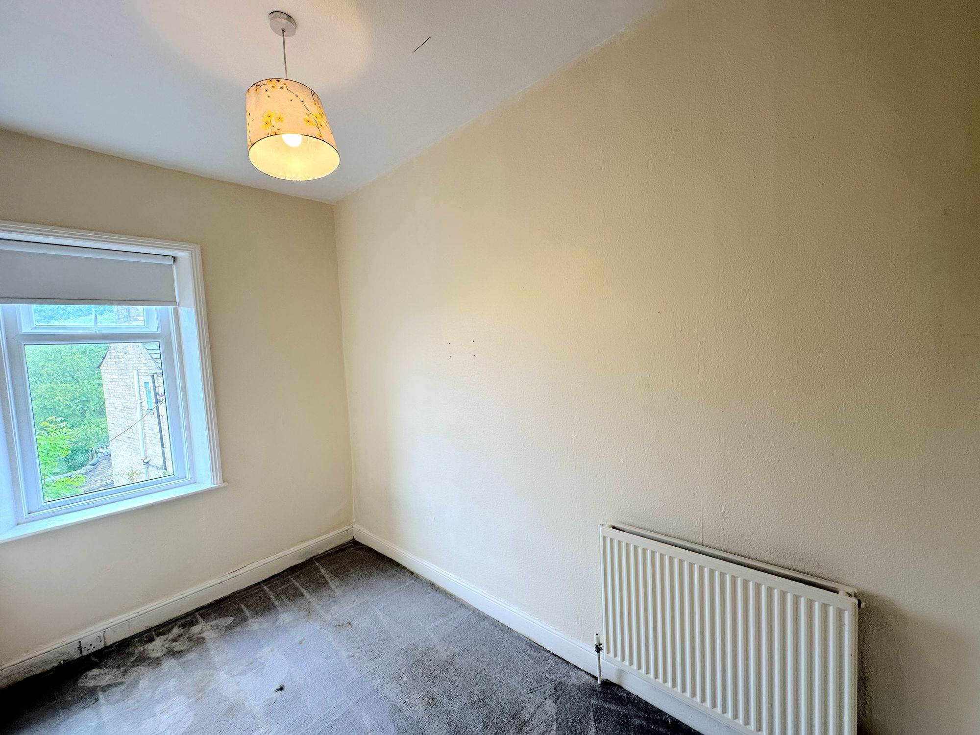 3 bed mid-terraced house to rent in Gladstone View, Halifax  - Property Image 11